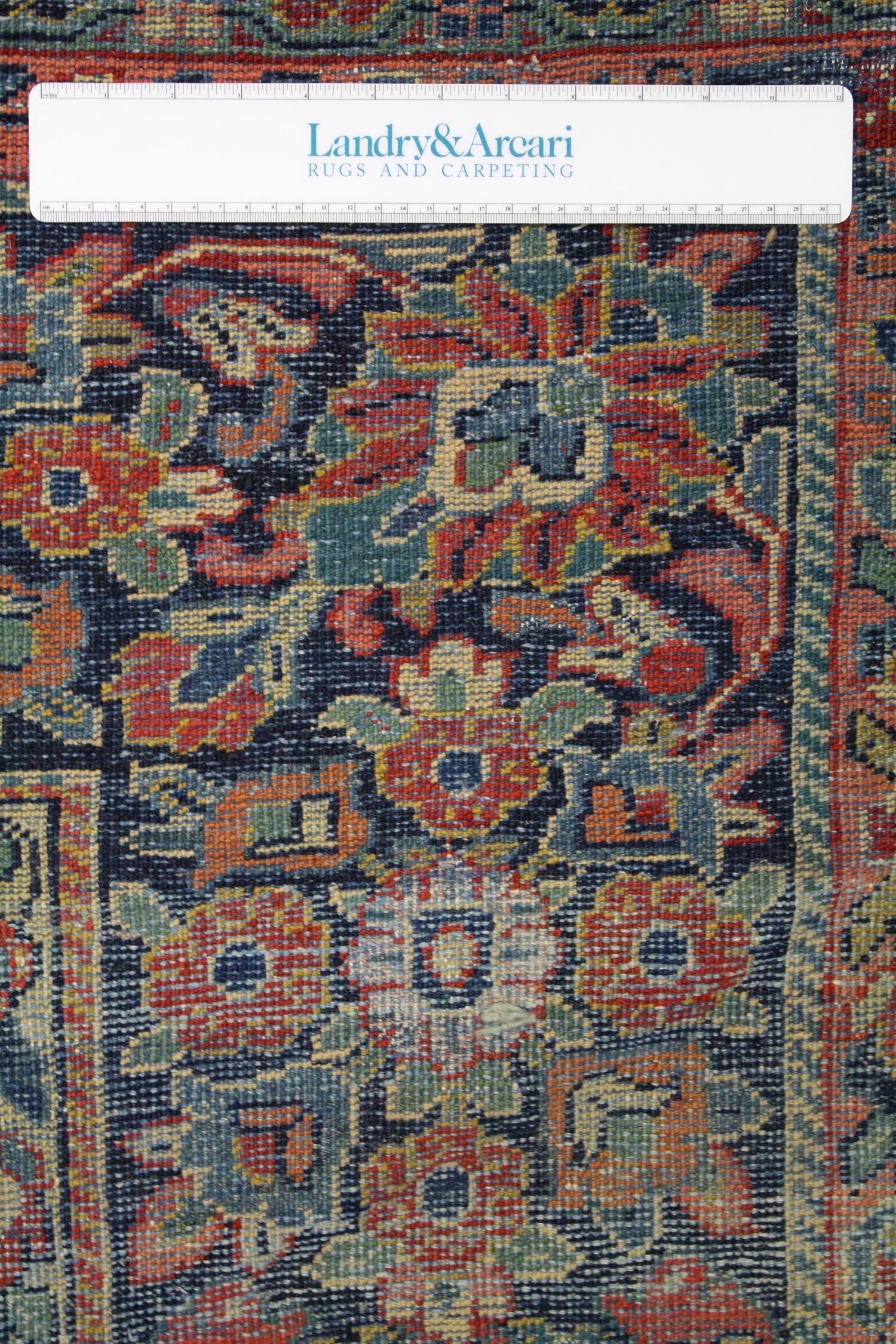 Antique Mahal Handwoven Traditional Rug, J63611