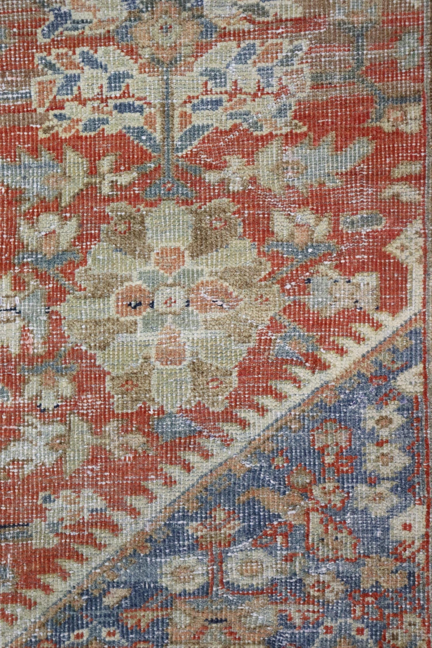 Vintage Mahal Handwoven Traditional Rug | Landry & Arcari