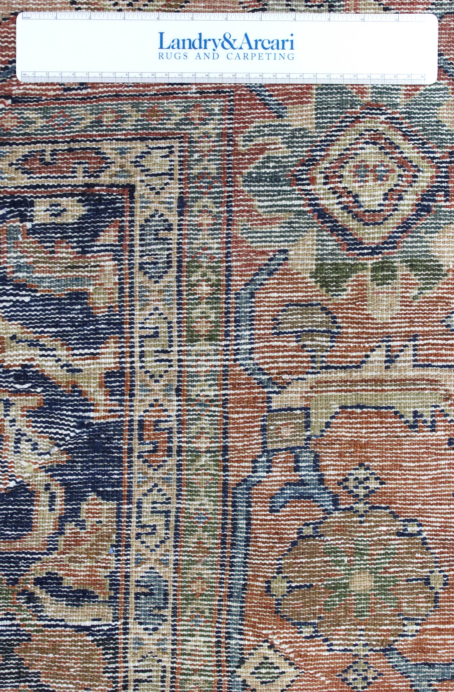Antique Mahal Handwoven Traditional Rug, J69100