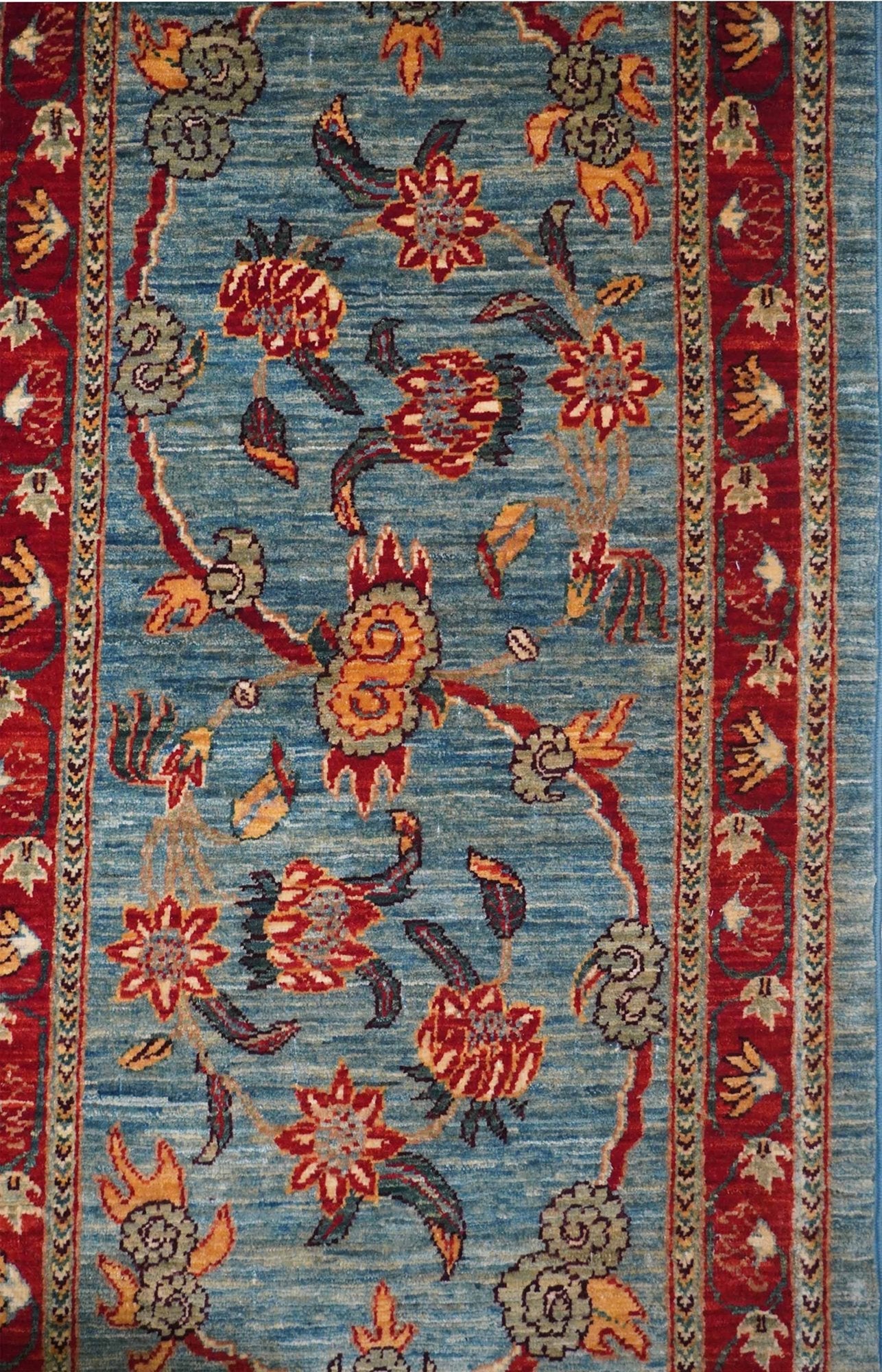 Moghul Handwoven Traditional Rug, J64478