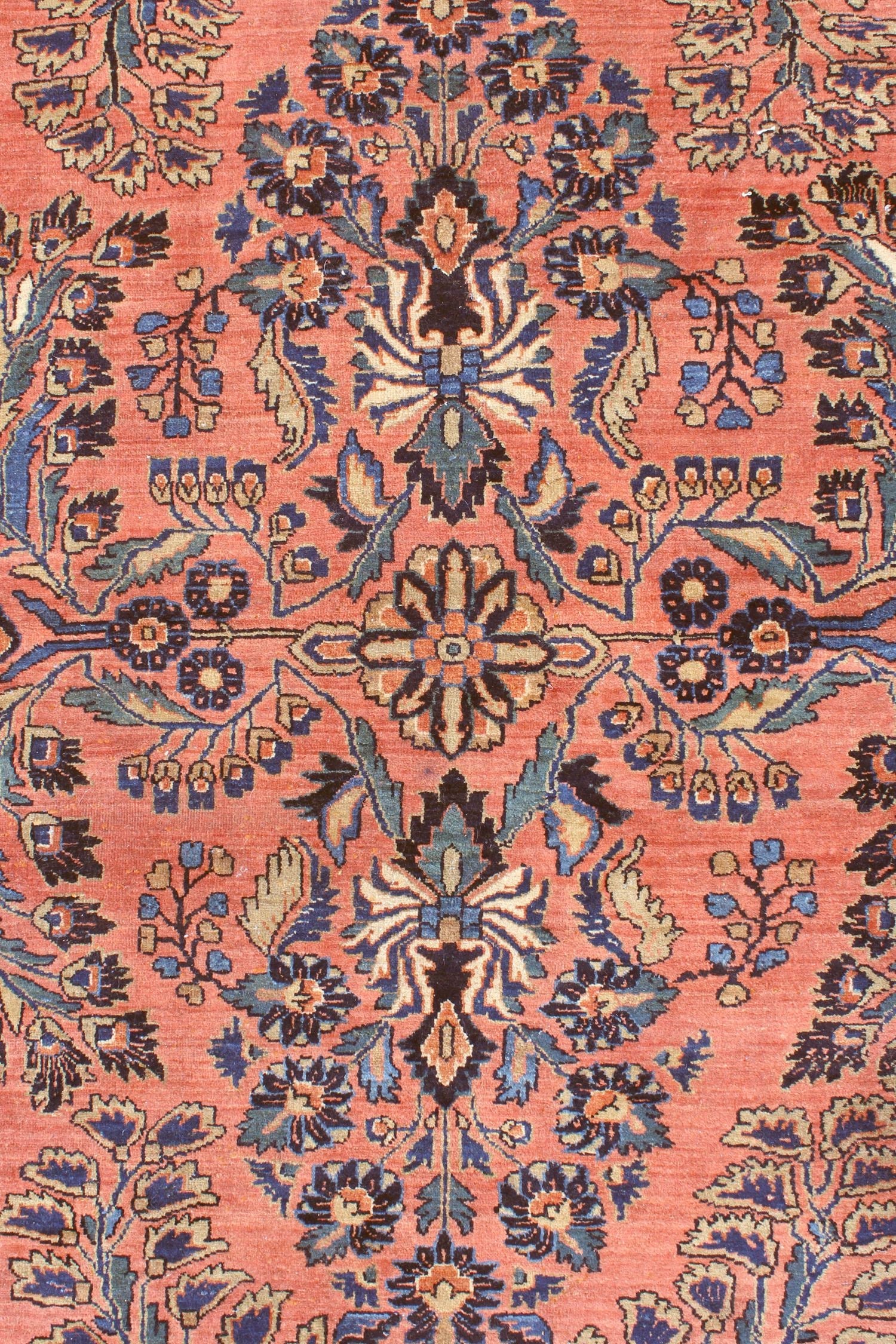 Antique Sarouk Handwoven Traditional Rug, J69658