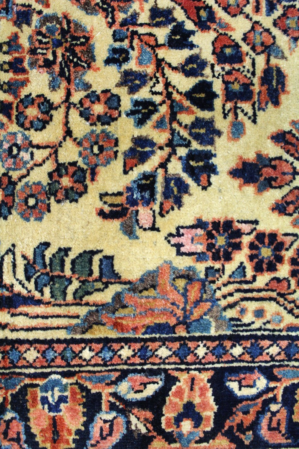Antique Sarouk Handwoven Traditional Rug, JF8183