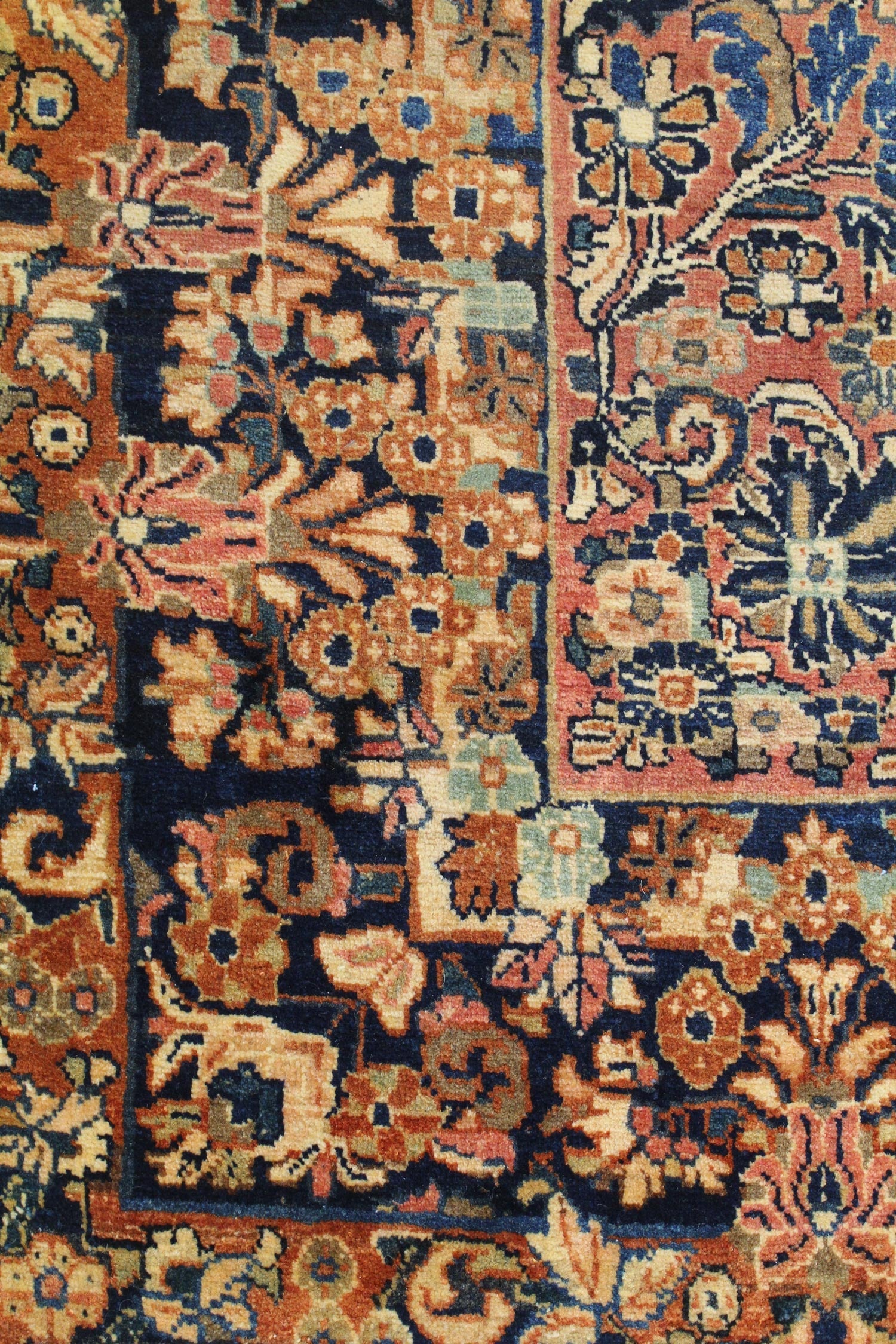 Antique Sarouk Handwoven Traditional Rug, JF8414