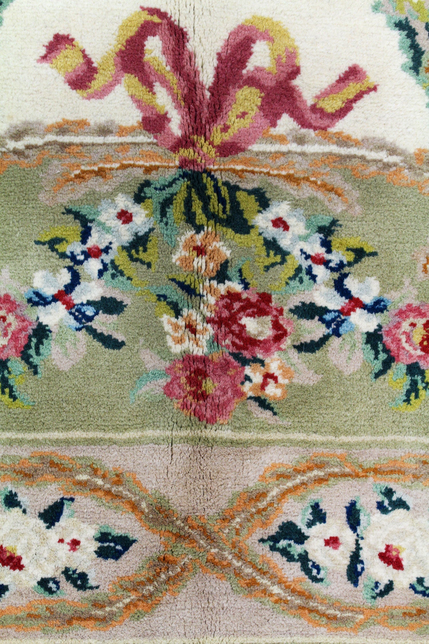 Vintage Savonnerie Handwoven Traditional Rug, J63647