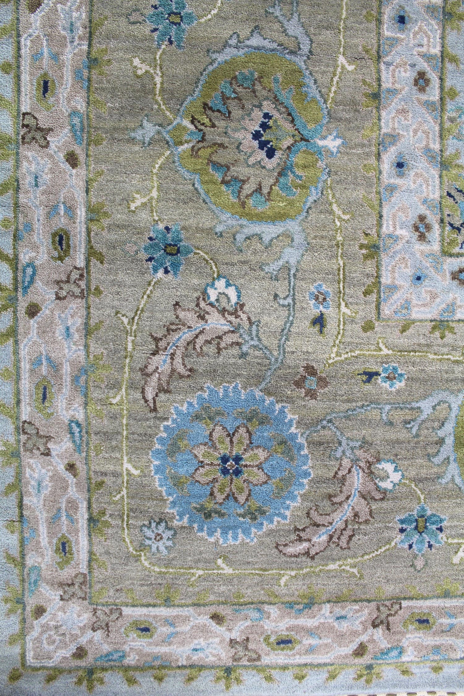 Sultanabad Handwoven Traditional Rug, J62178