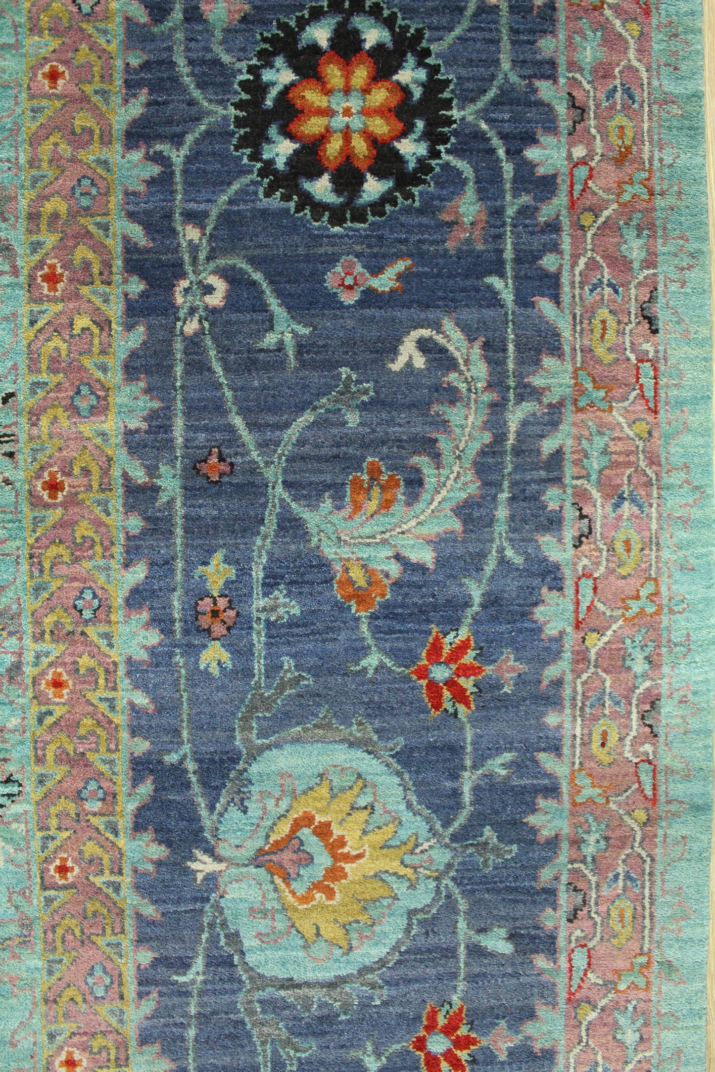 Sultanabad Handwoven Traditional Rug, J62180