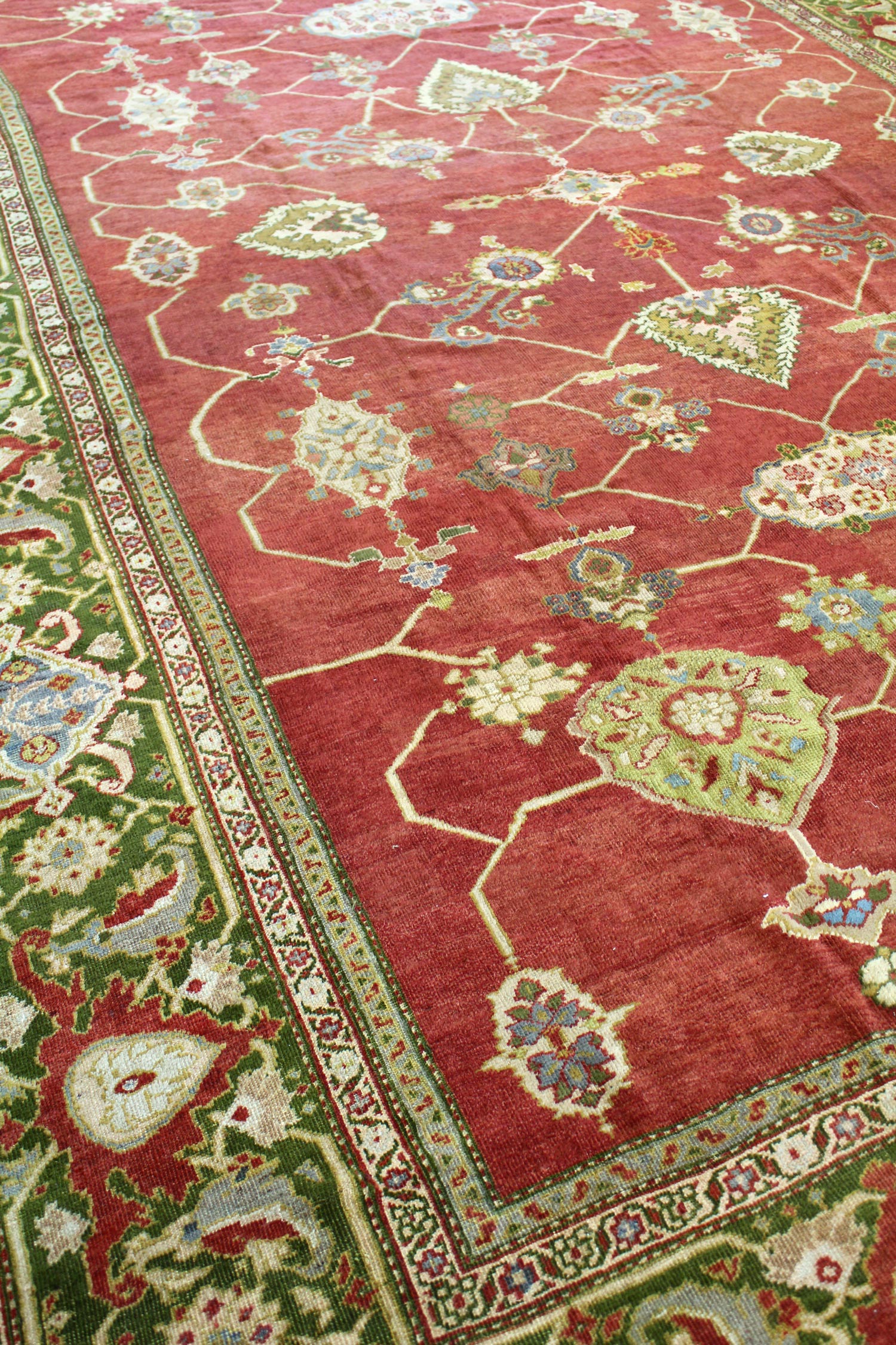 Antique Sultanabad Handwoven Traditional Rug, J62735