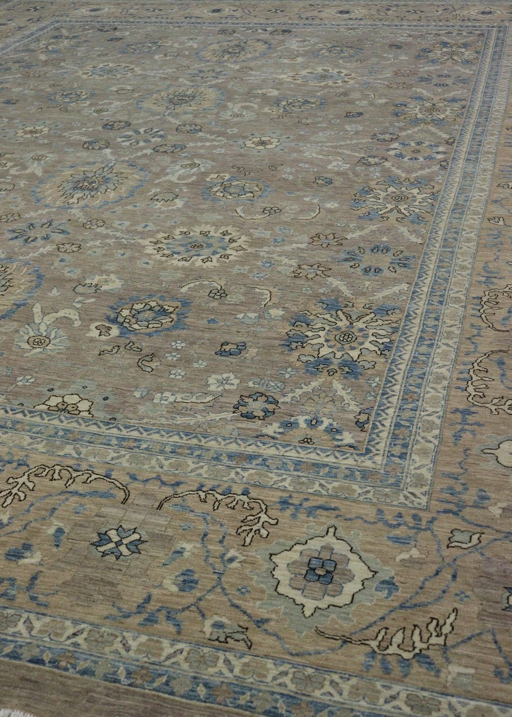 Sultanabad Handwoven Traditional Rug, J68256