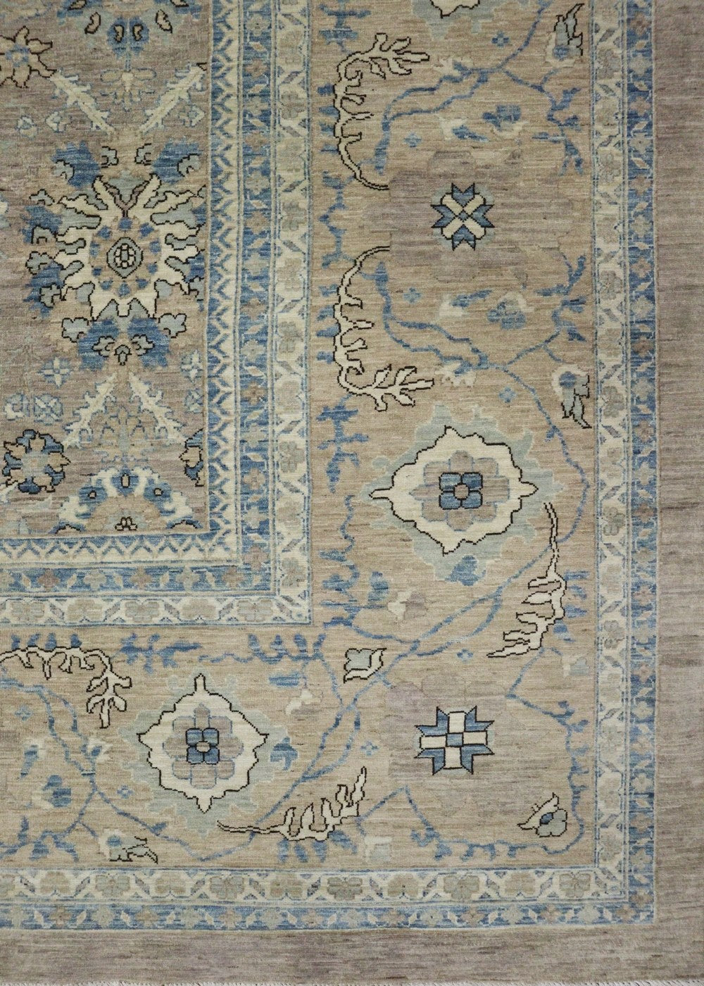 Sultanabad Handwoven Traditional Rug, J68256