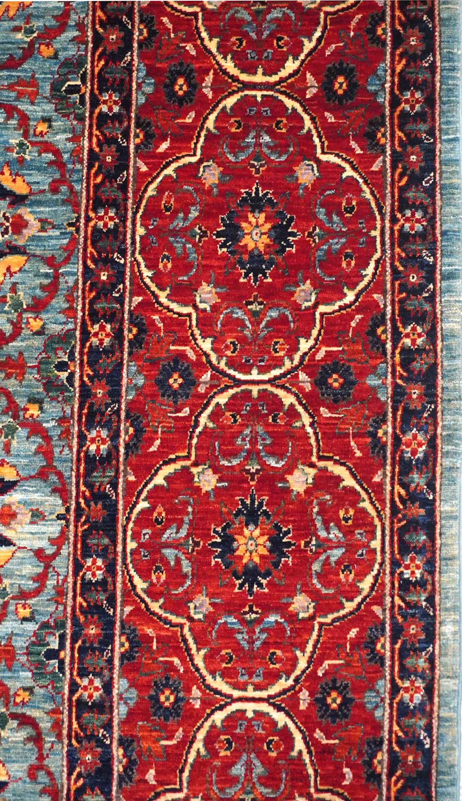 Tabriz Handwoven Traditional Rug, J64483
