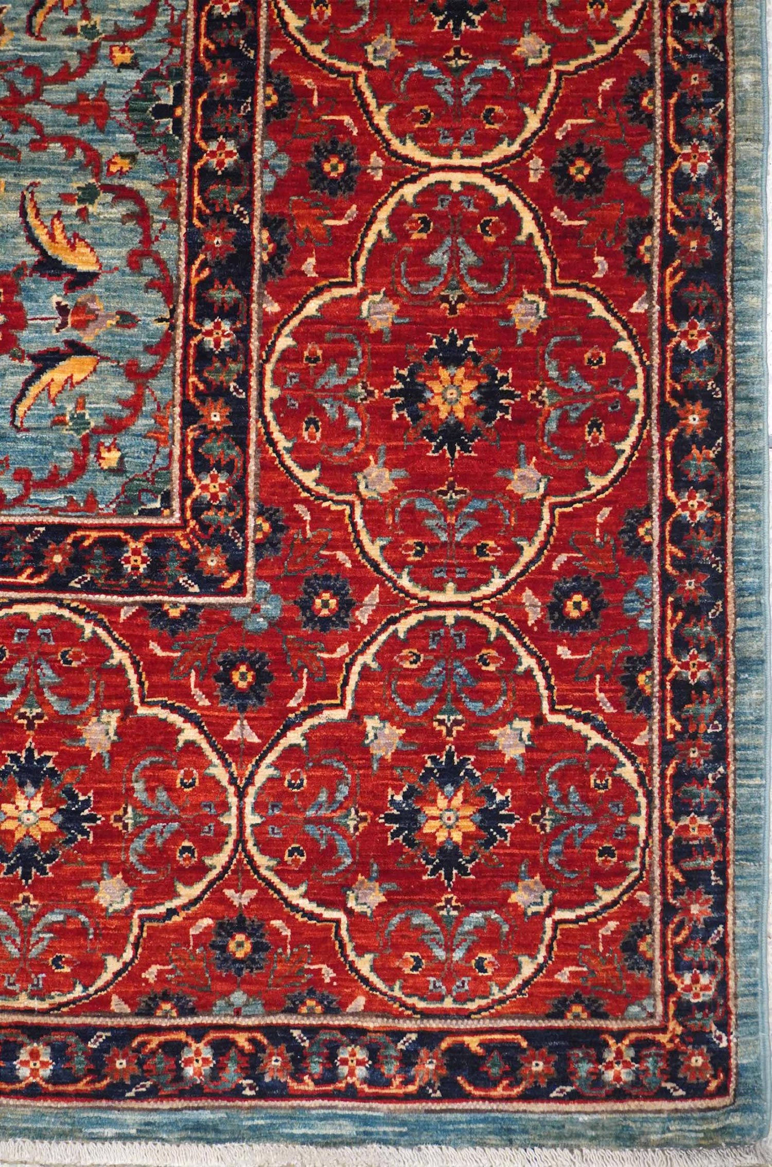 Tabriz Handwoven Traditional Rug, J64483
