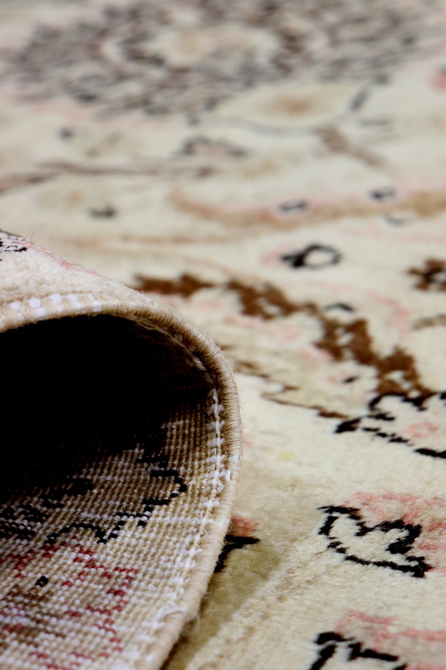 Antique Tabriz Handwoven Traditional Rug, J65484