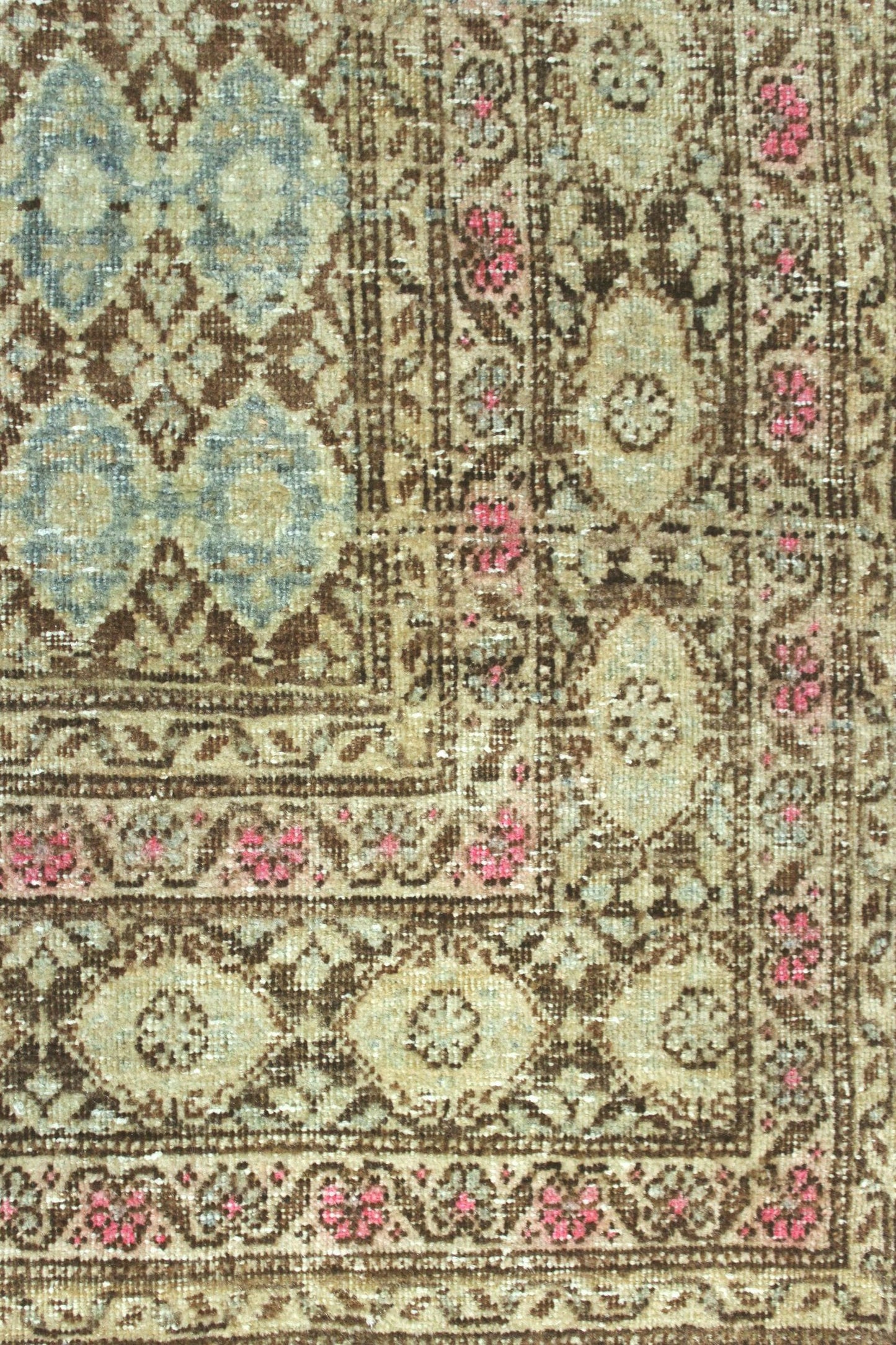 Vintage Tabriz Handwoven Traditional Rug, J68454