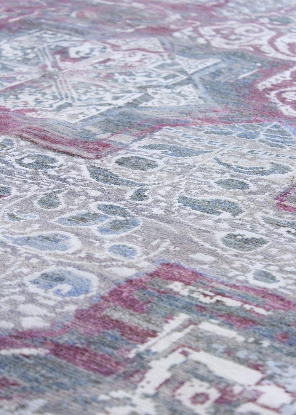 Constantinople Handwoven Transitional Rug, J68789