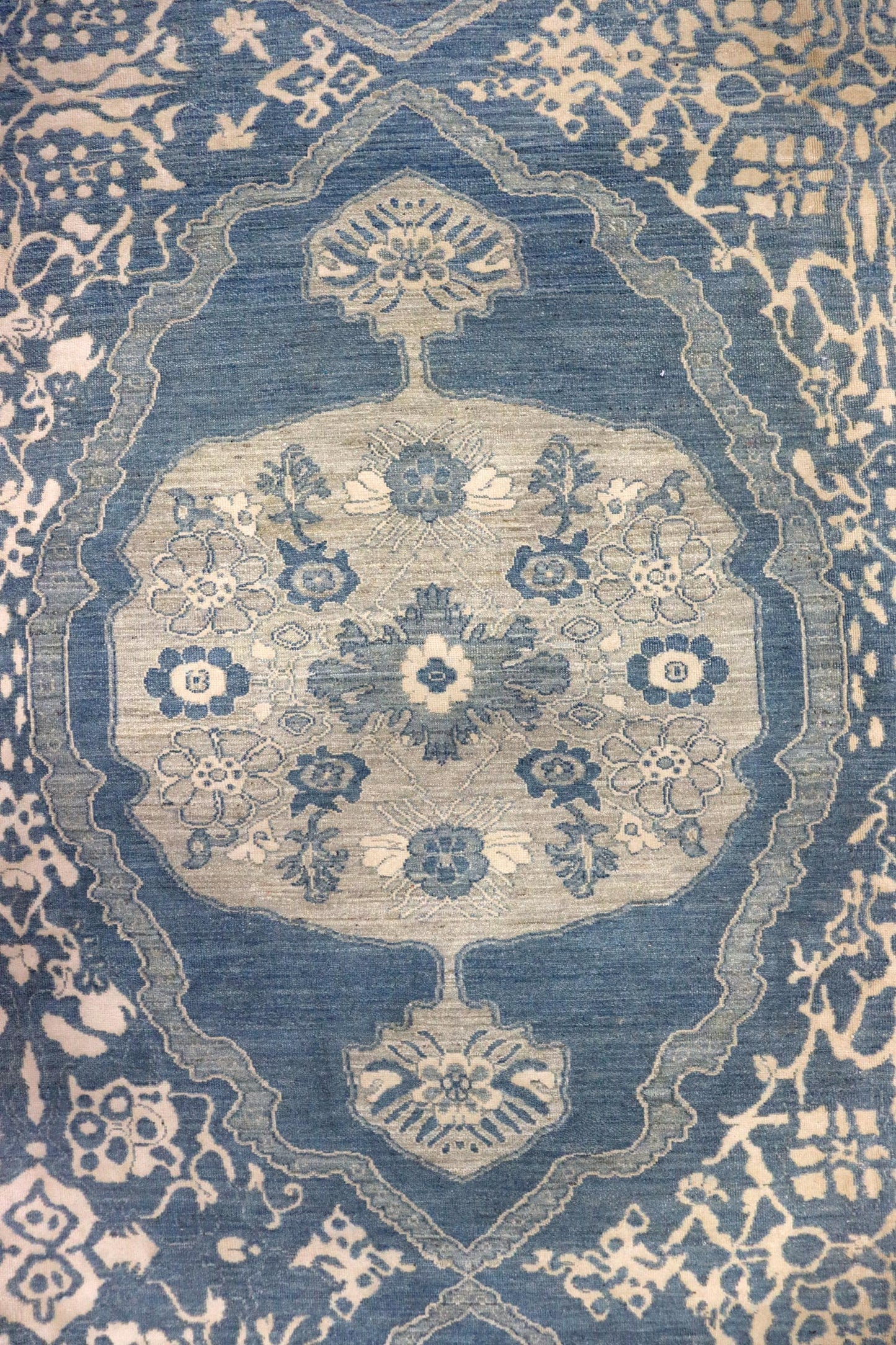 Feraghan Handwoven Transitional Rug, J65422