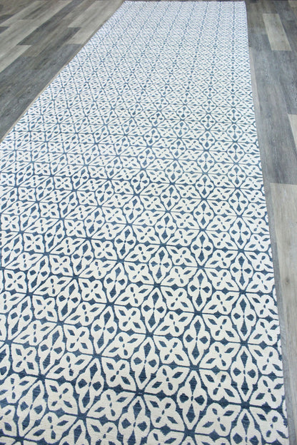 Kangje Handwoven Transitional Rug, 70535