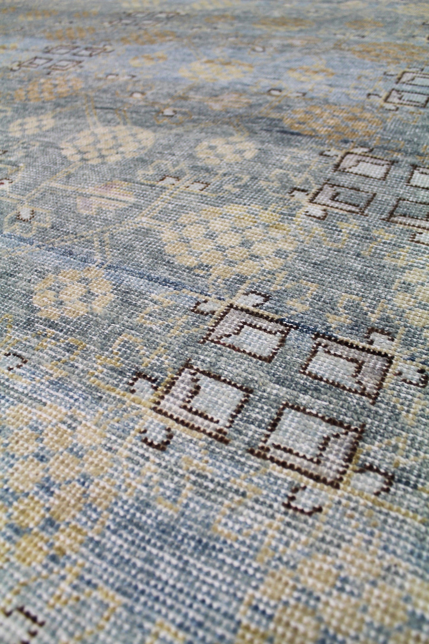 Khotan Handwoven Transitional Rug, J63405