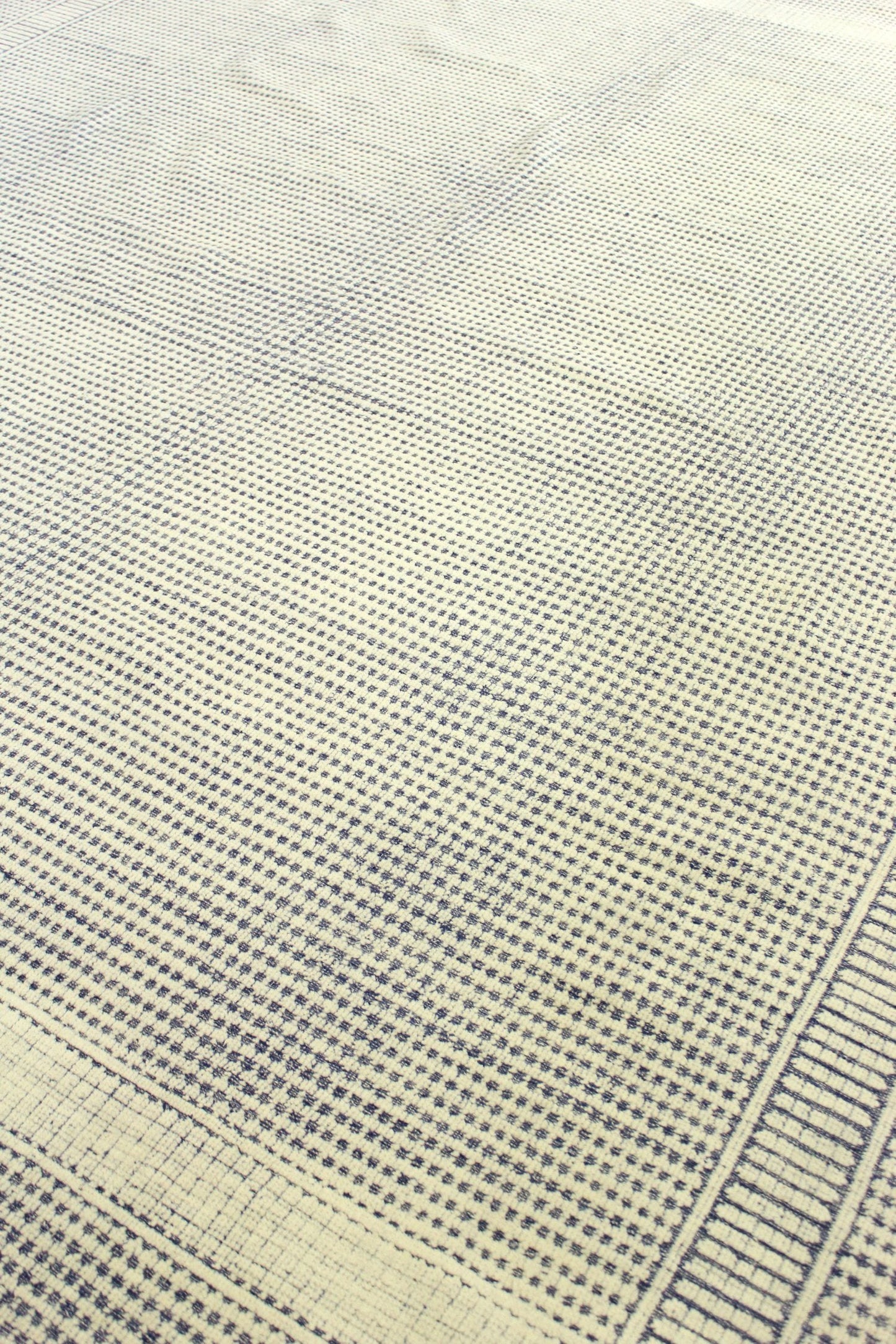 Mykonos Handwoven Transitional Rug, J69379