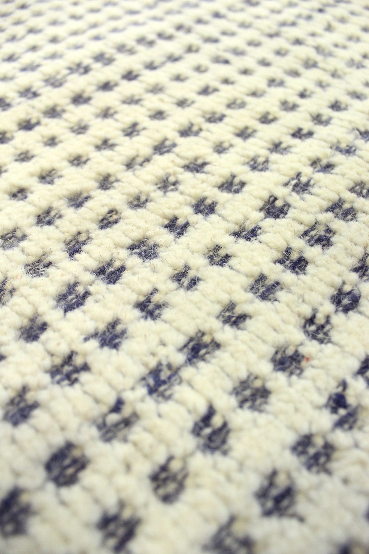 Mykonos Handwoven Transitional Rug, J69379