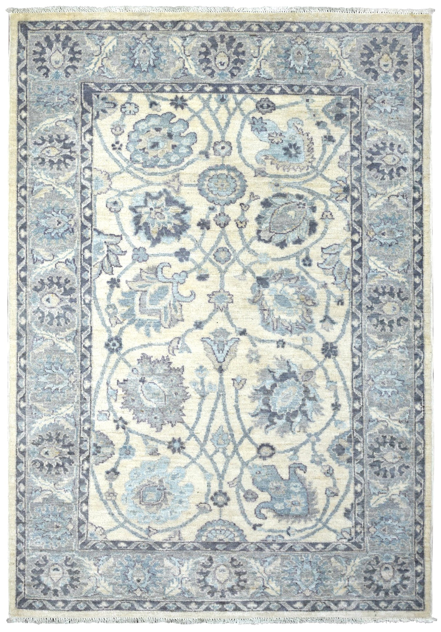 Sultanabad Handwoven Transitional Rug