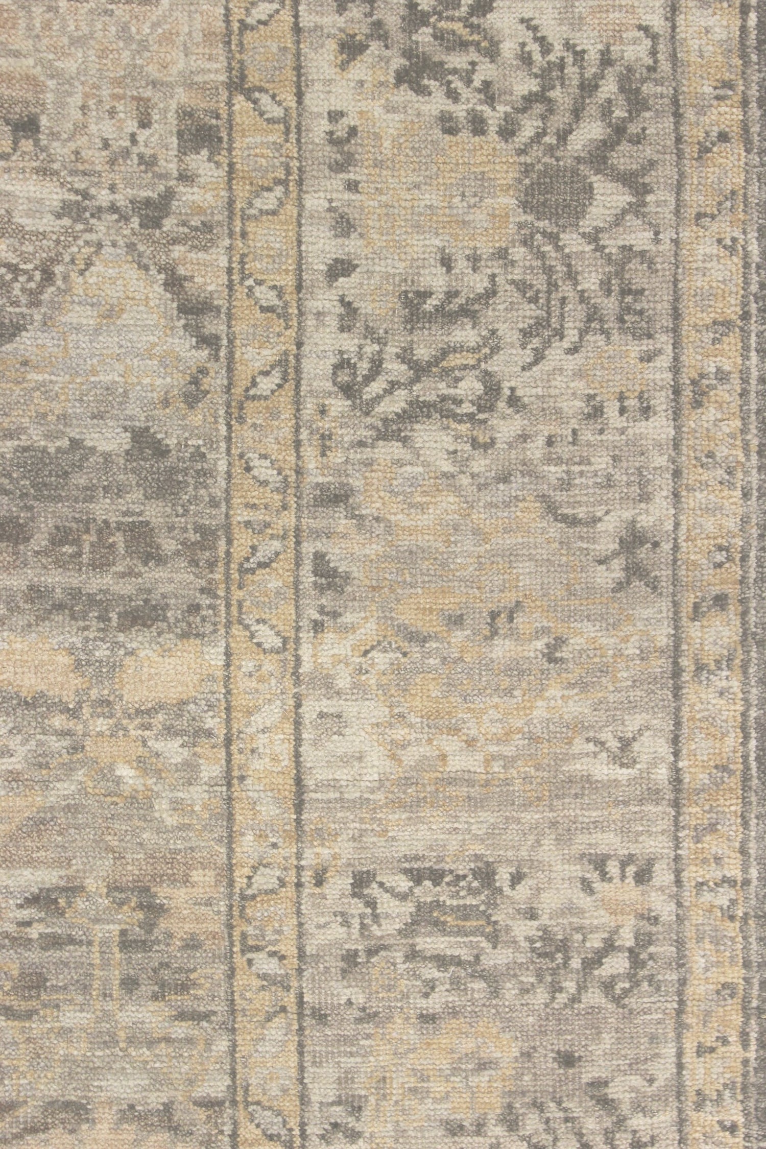 Sultanabad Handwoven Transitional Rug, J69595