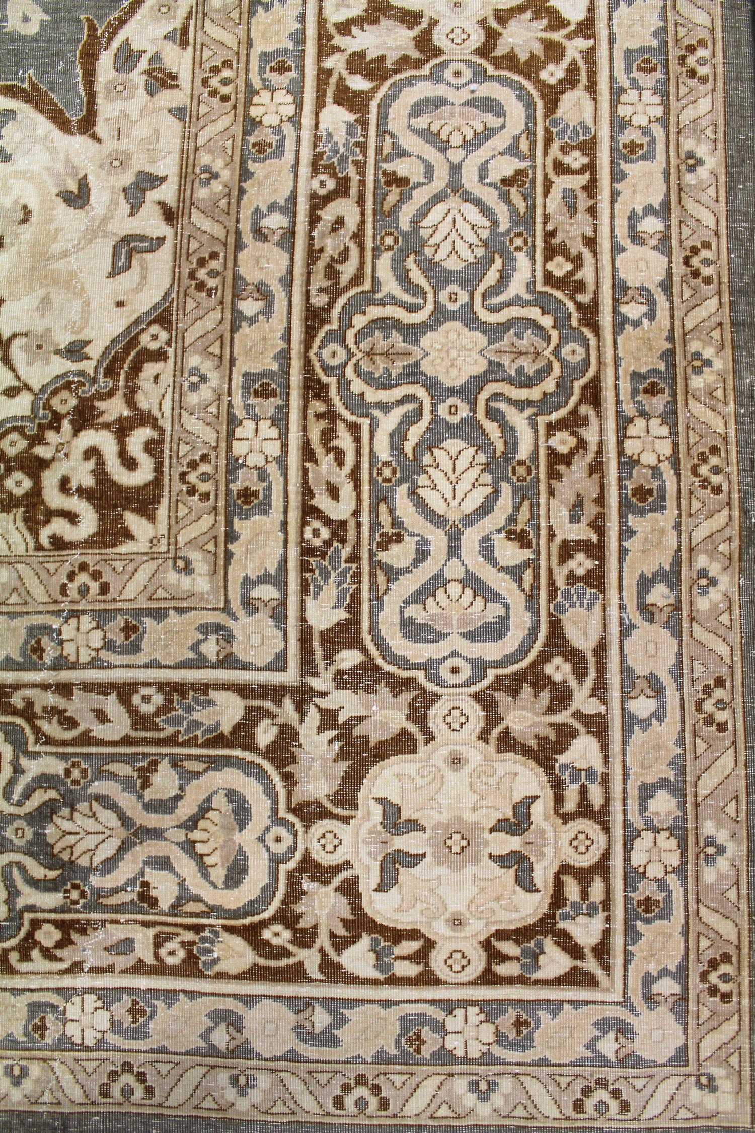 Vintage Tabriz Handwoven Transitional Rug, J62988