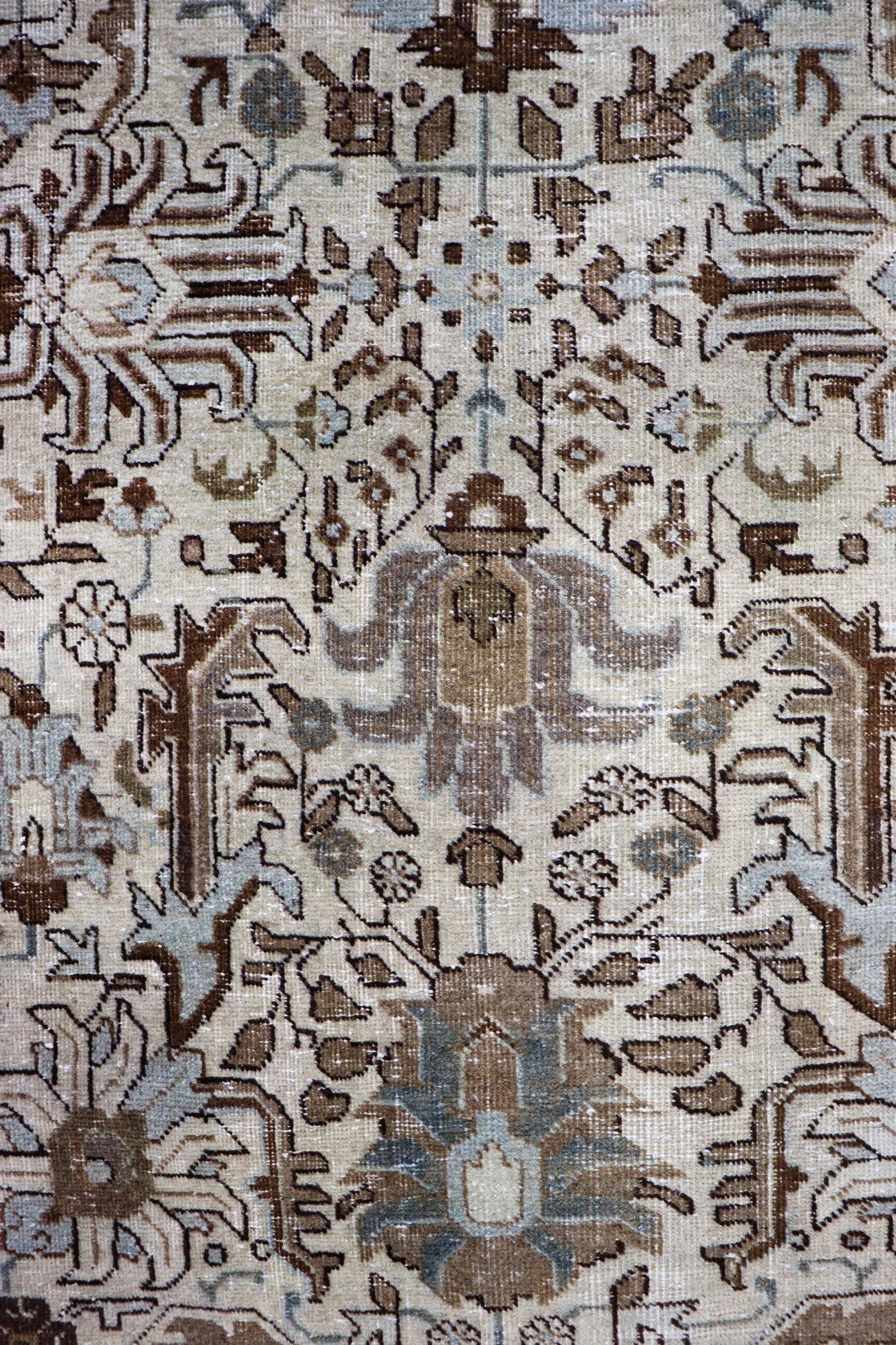 Vintage Tabriz Handwoven Transitional Rug, J65312