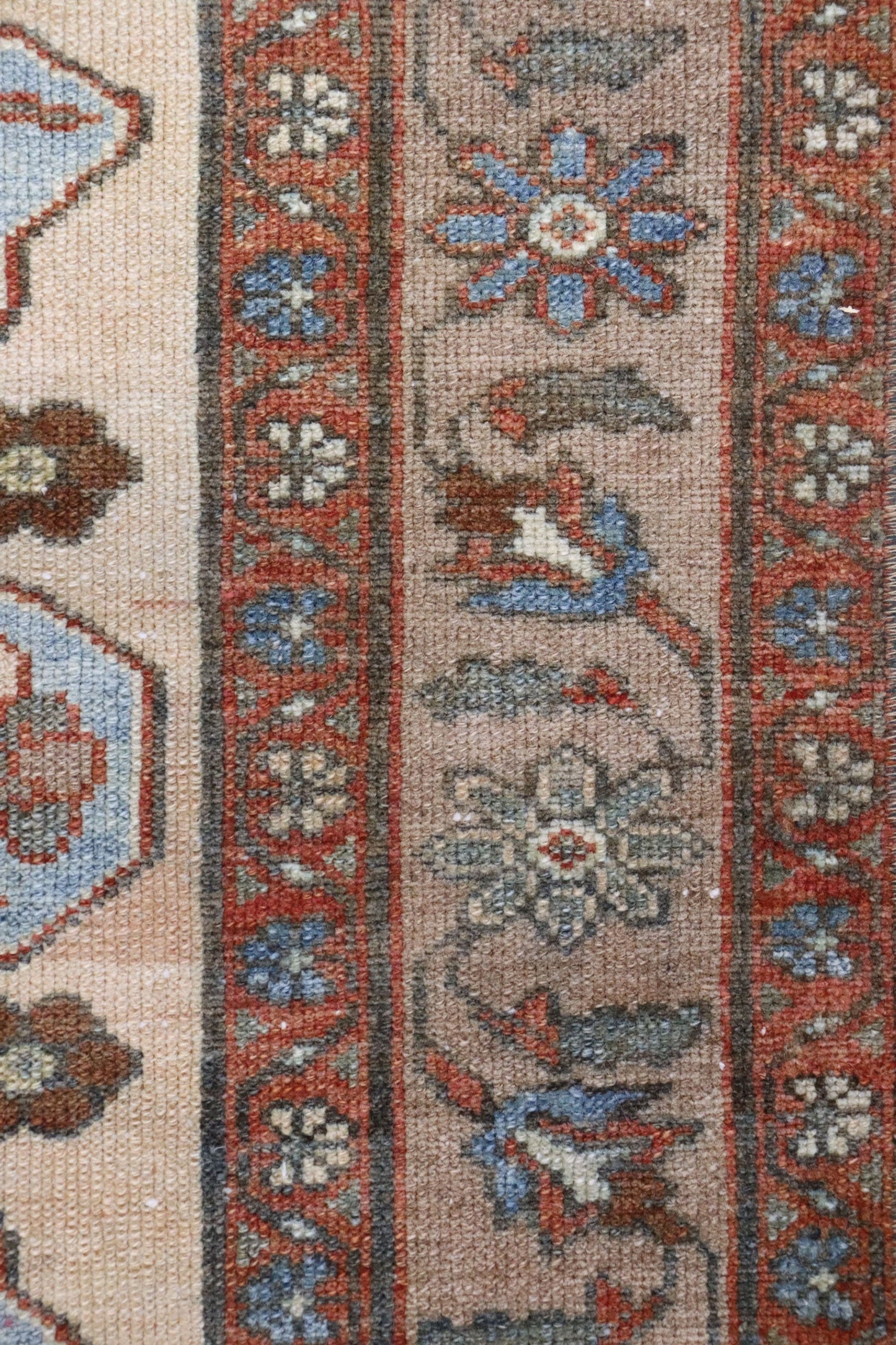 Vintage Tafresh Handwoven Transitional Rug, J66543