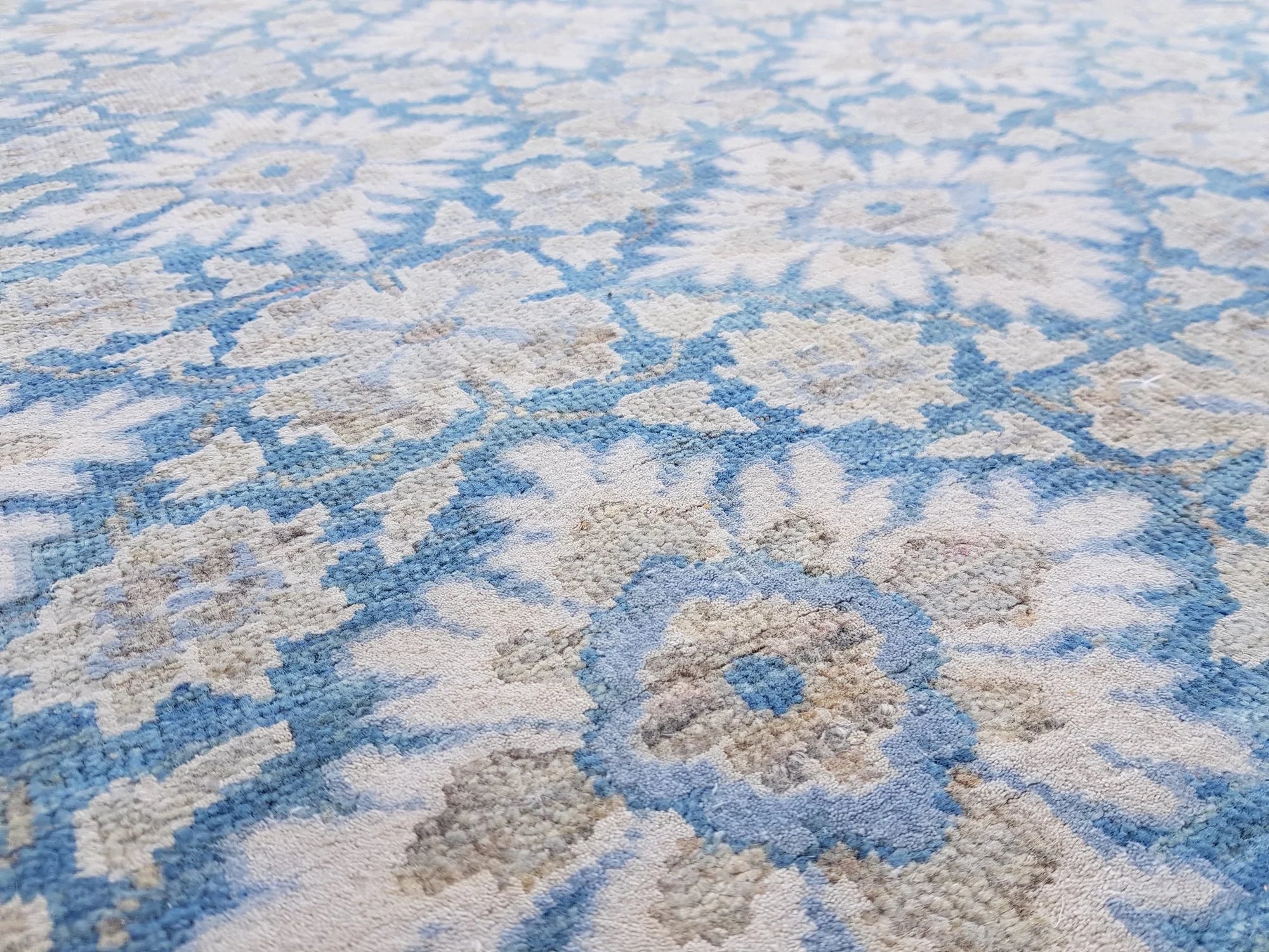Transitional Handwoven Transitional Rug, J64081
