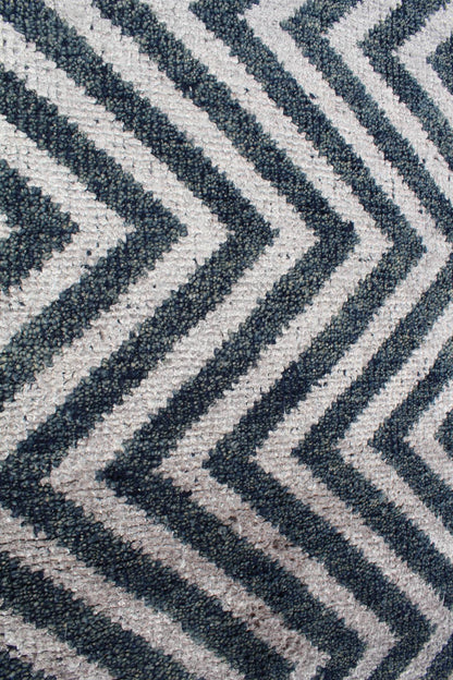 Zigzag Handwoven Closeout Rug, J40414
