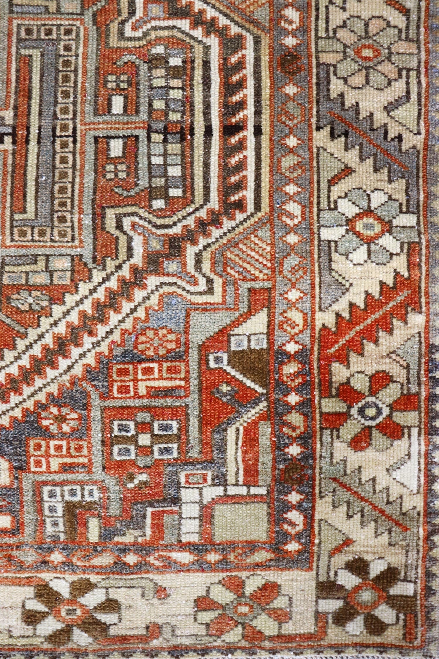 Vintage Bakhtiari Handwoven Tribal Rug, J65317