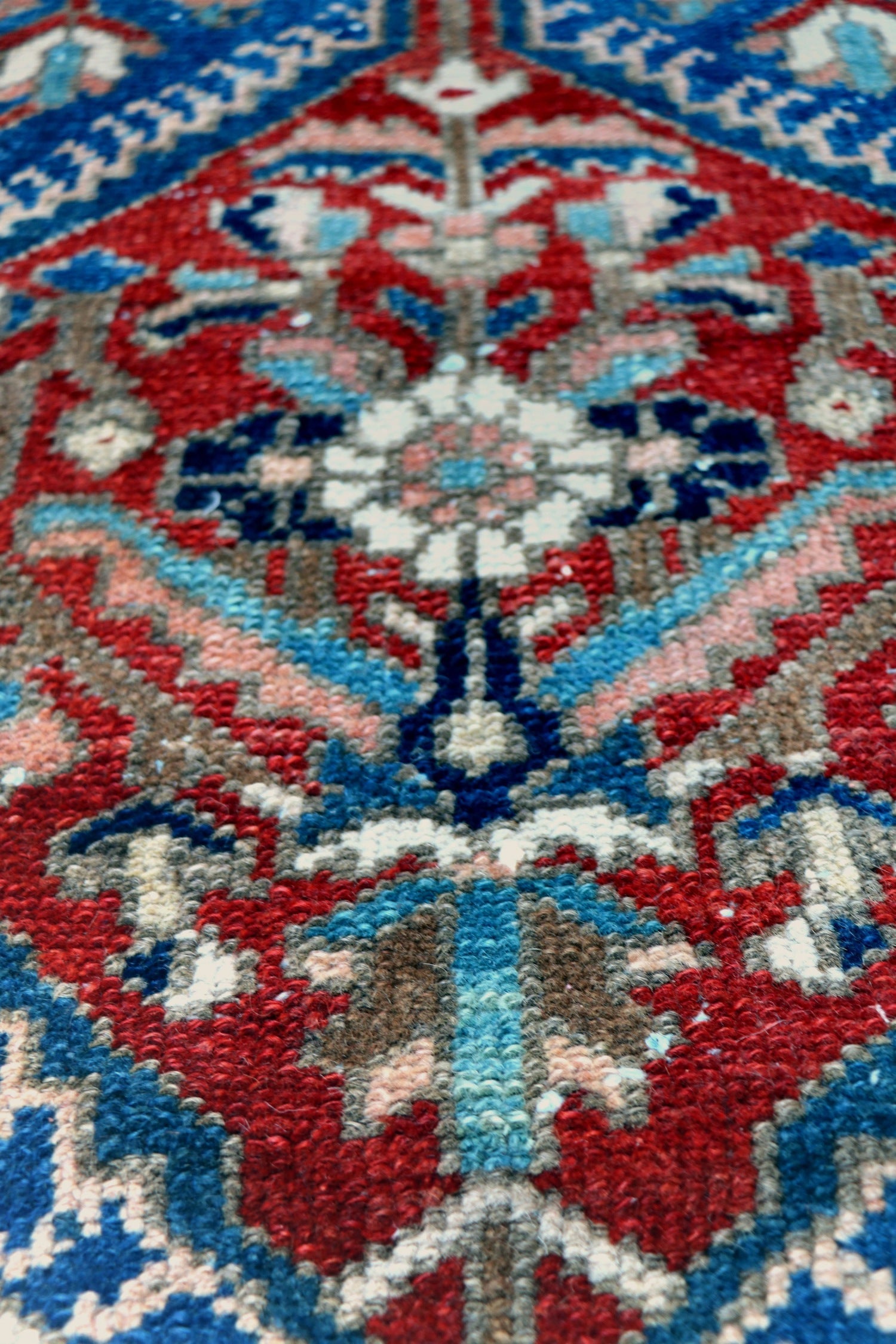 Vintage Bakhtiari Handwoven Tribal Rug, J68346