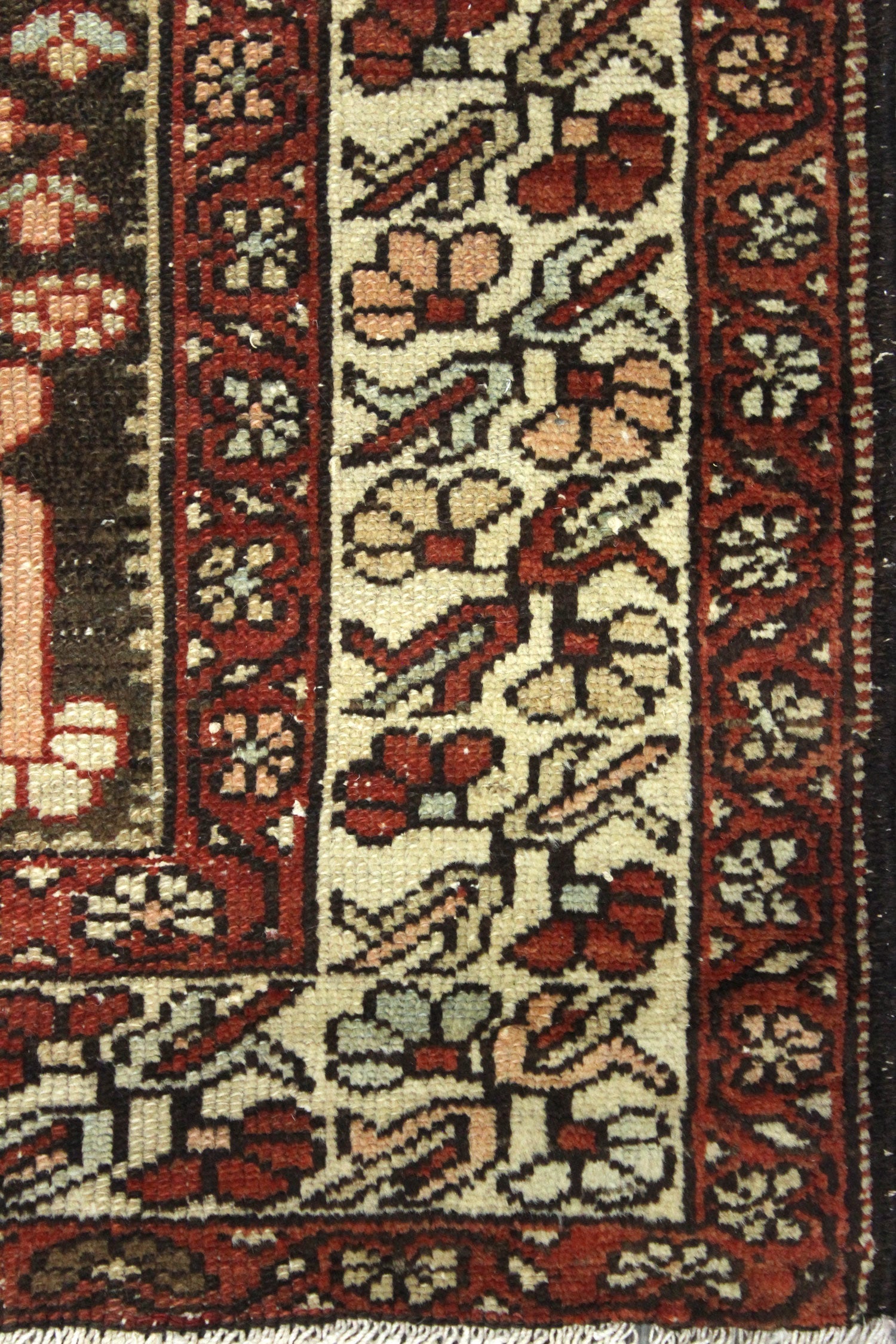 Vintage Bakhtiari Handwoven Tribal Rug, J68959