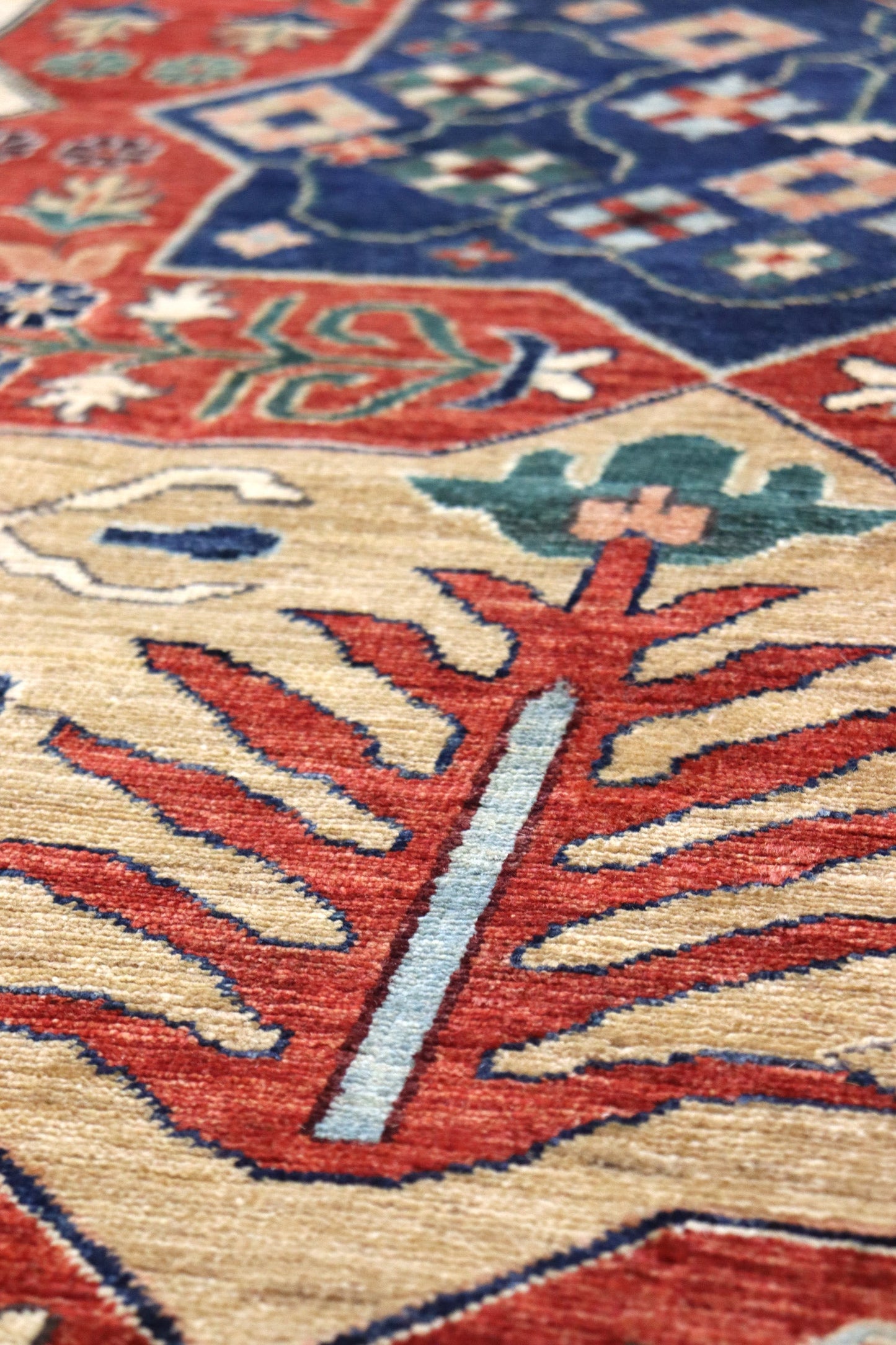 Bakshaish Handwoven Tribal Rug, J67124