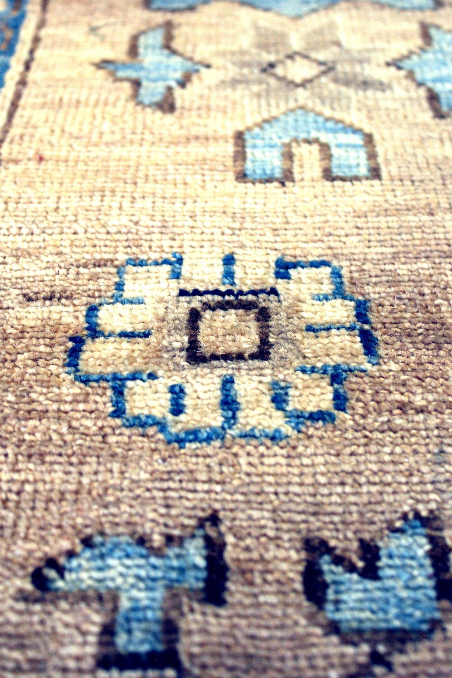 Bakshaish Handwoven Tribal Rug, J69763