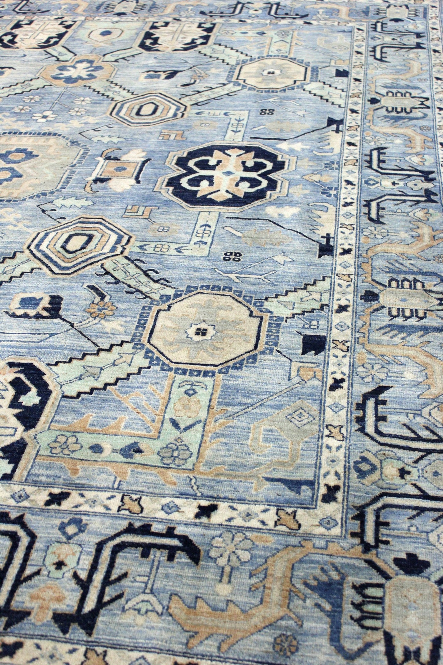 Bakshaish Handwoven Tribal Rug, J69764