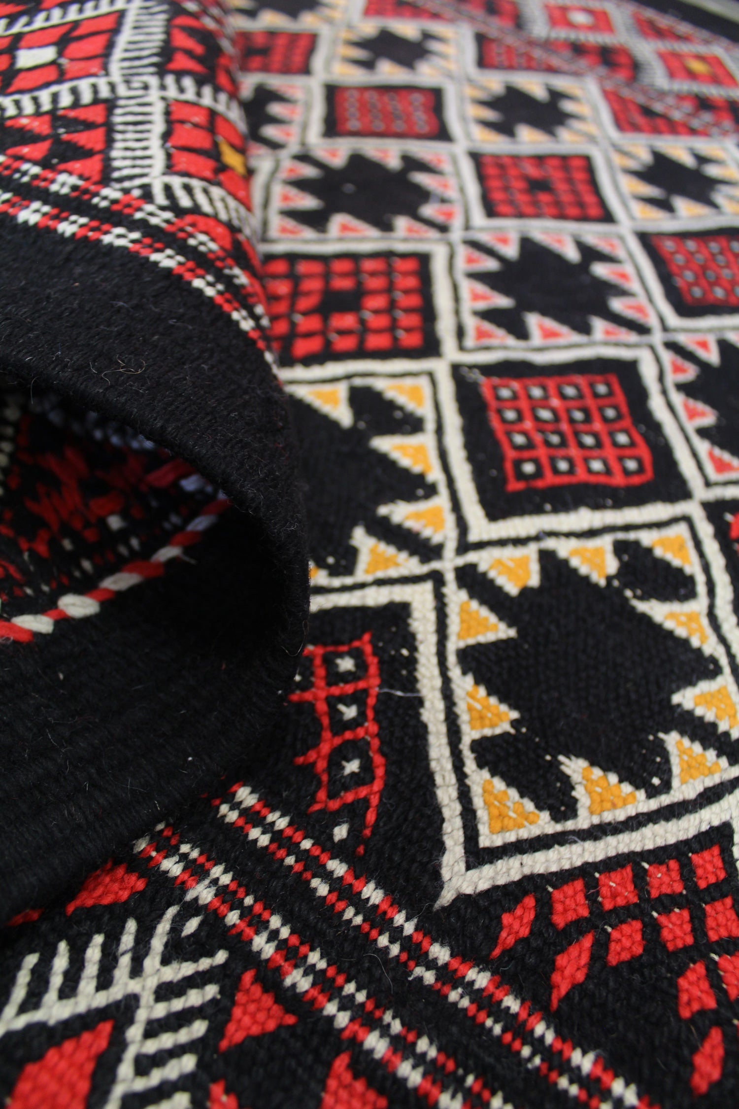 Vintage Berber Kilim Handwoven Tribal Rug, J63347