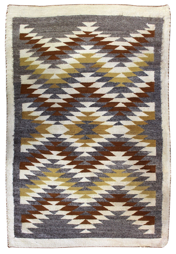 Antique Eye Dazzler Handwoven Closeout Rug, J63362