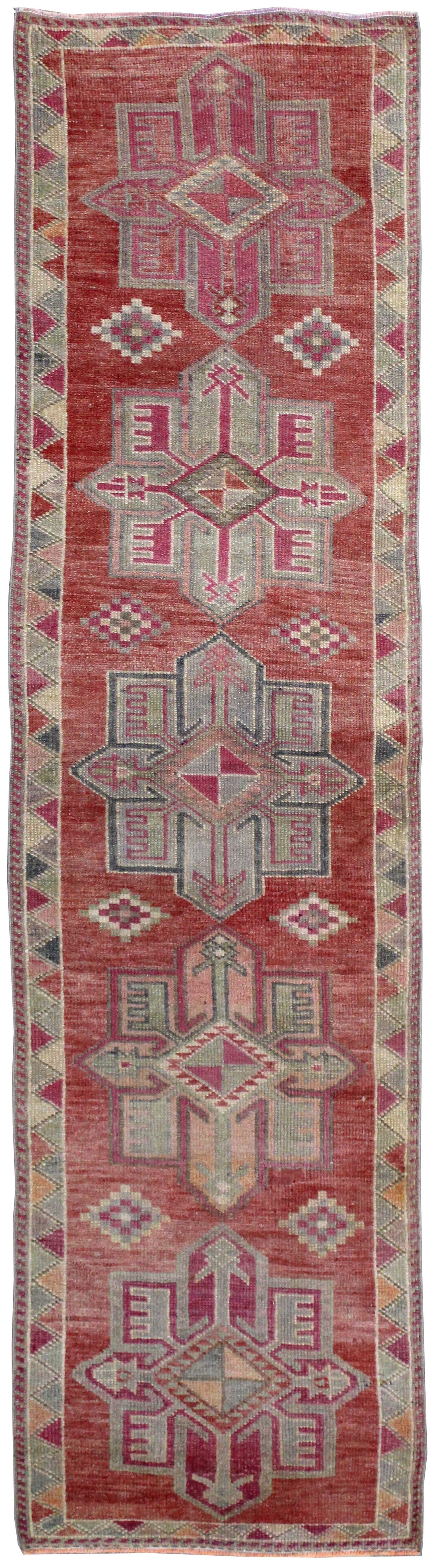 Vintage Herki Handwoven Tribal Rug