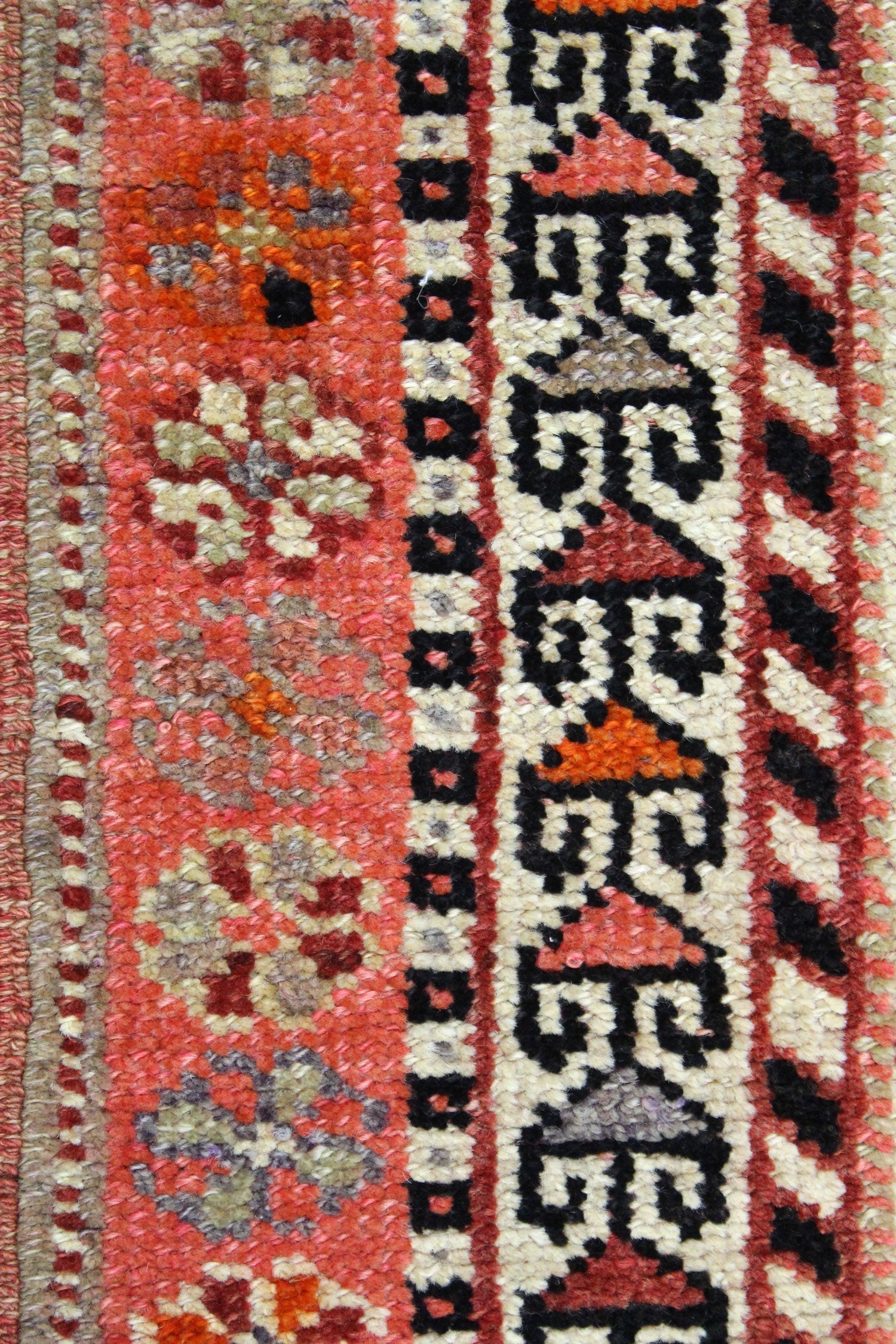Vintage Herki Handwoven Tribal Rug, J64583
