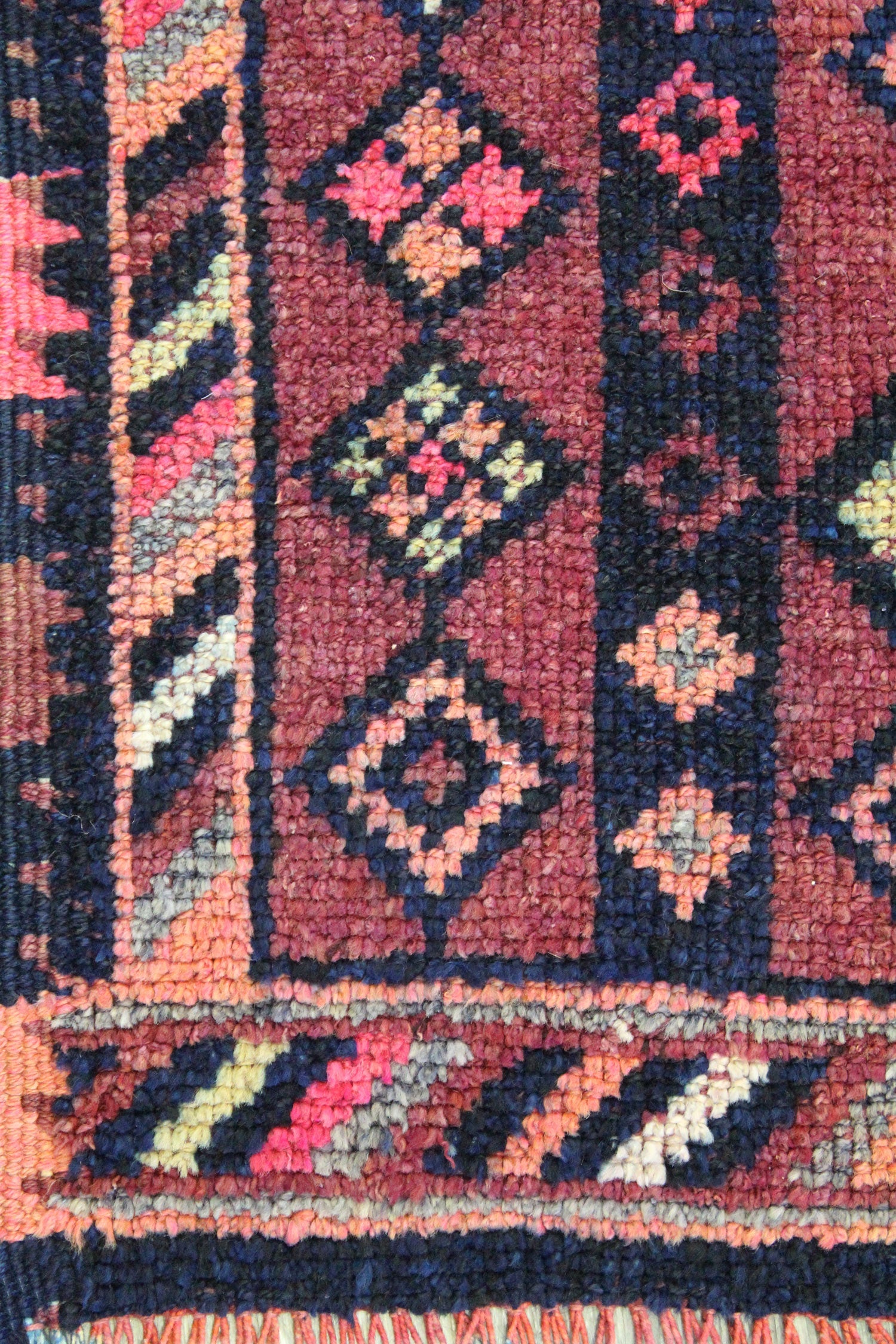 Vintage Herki Handwoven Tribal Rug, J64586