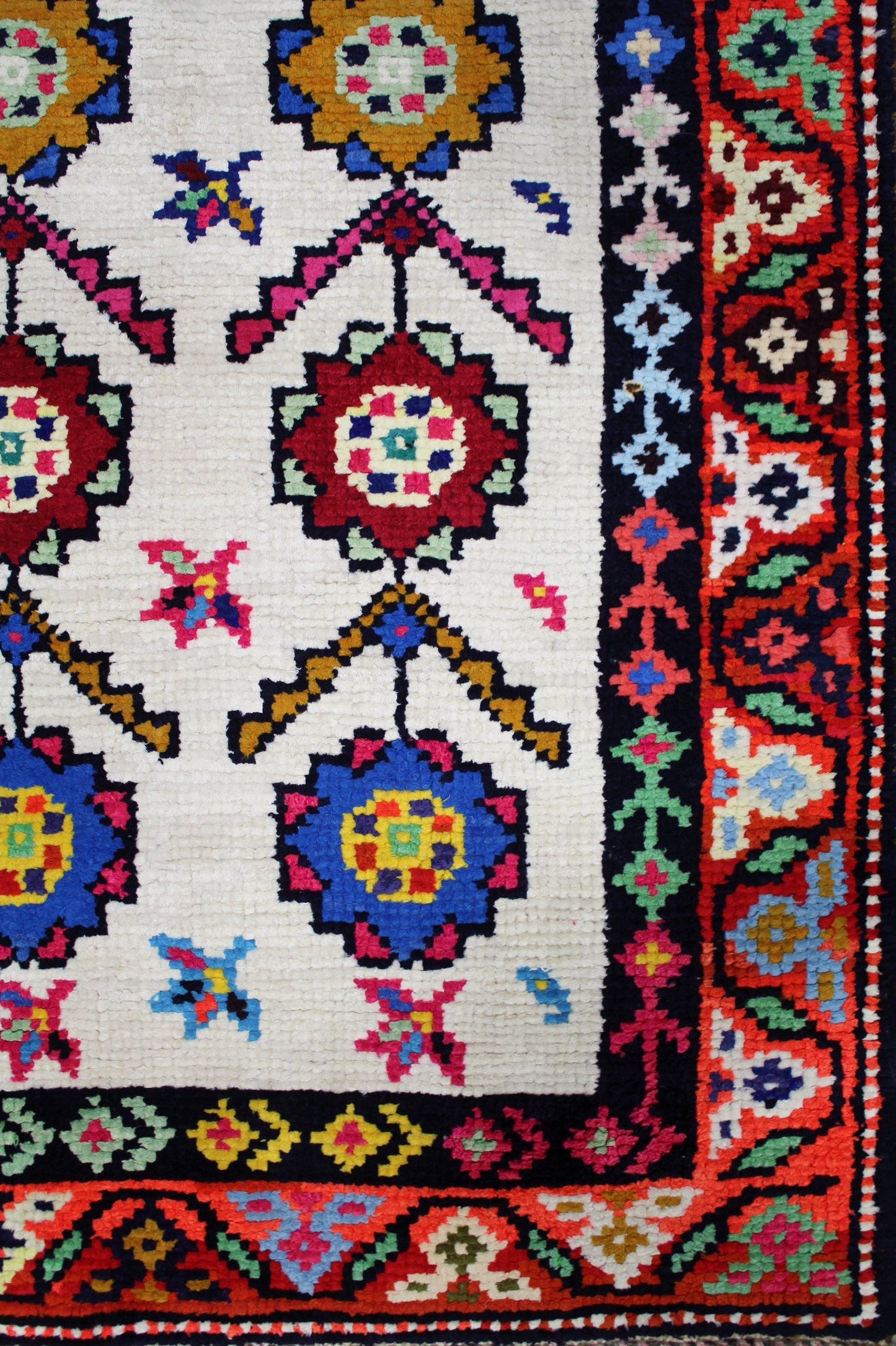 Vintage Herki Handwoven Tribal Rug, J64612