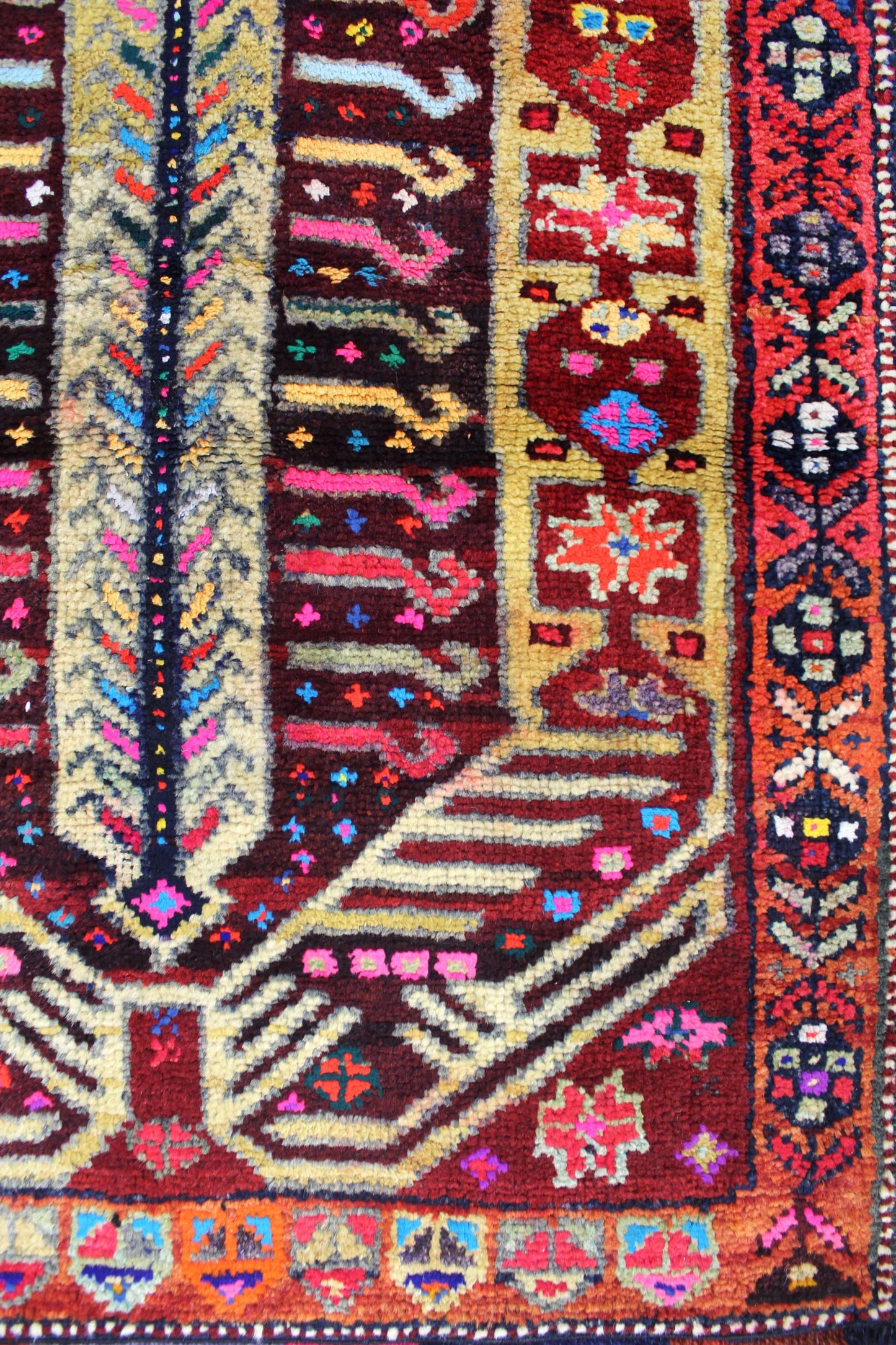 Vintage Herki Handwoven Tribal Rug, J64630