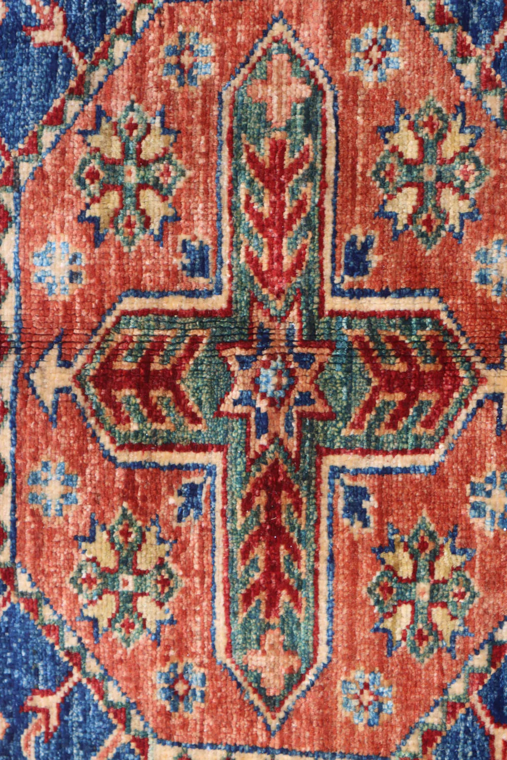 Kazak Handwoven Tribal Rug, J63769