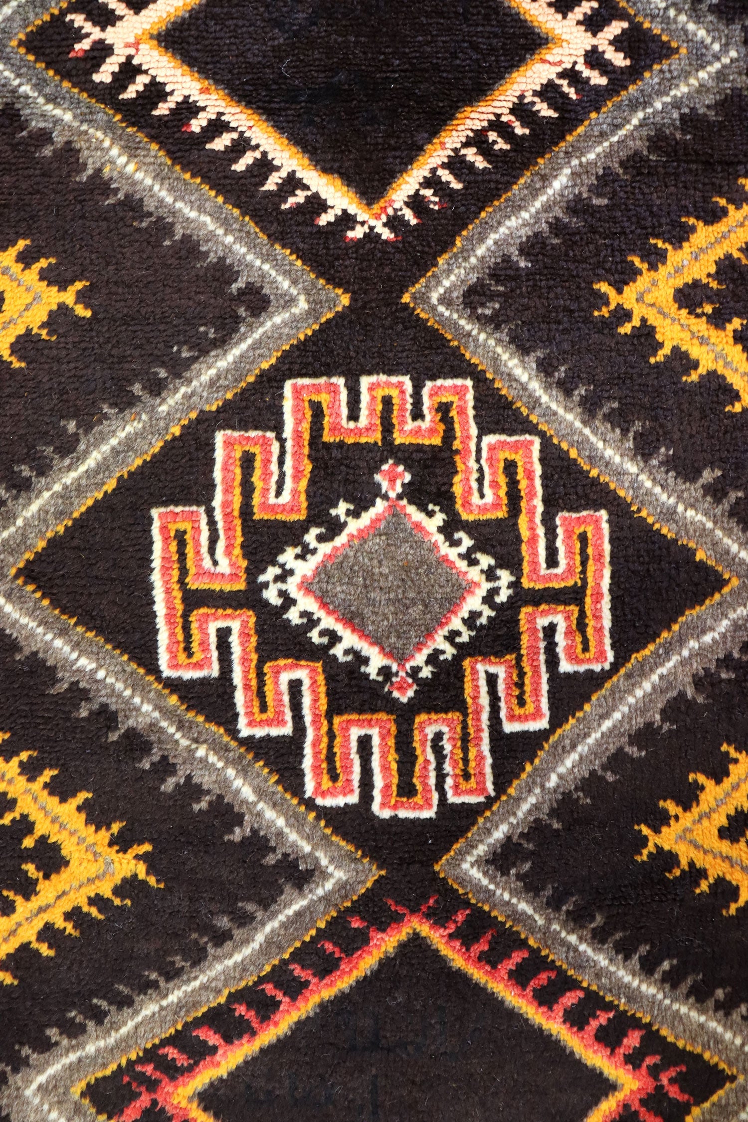 Vintage Moroccan Handwoven Tribal Rug, J65269