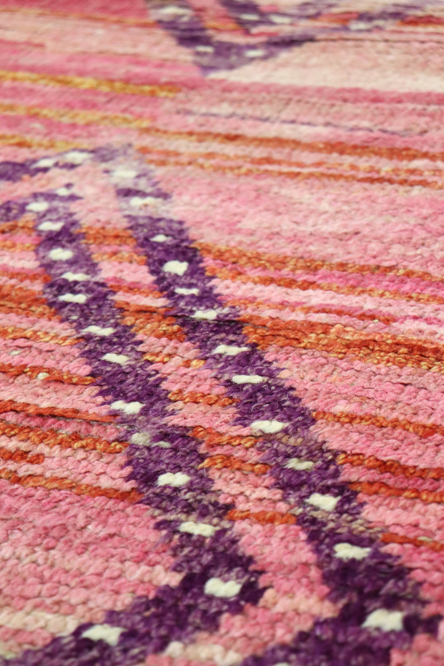 Moroccan Handwoven Tribal Rug, J65934