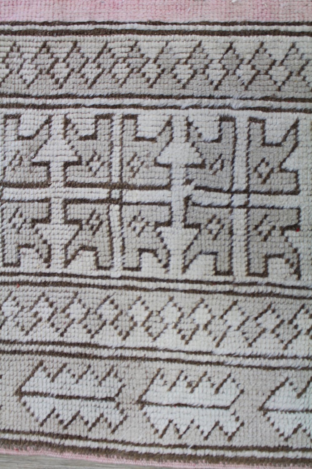 Vintage Oushak Handwoven Tribal Rug, J58753
