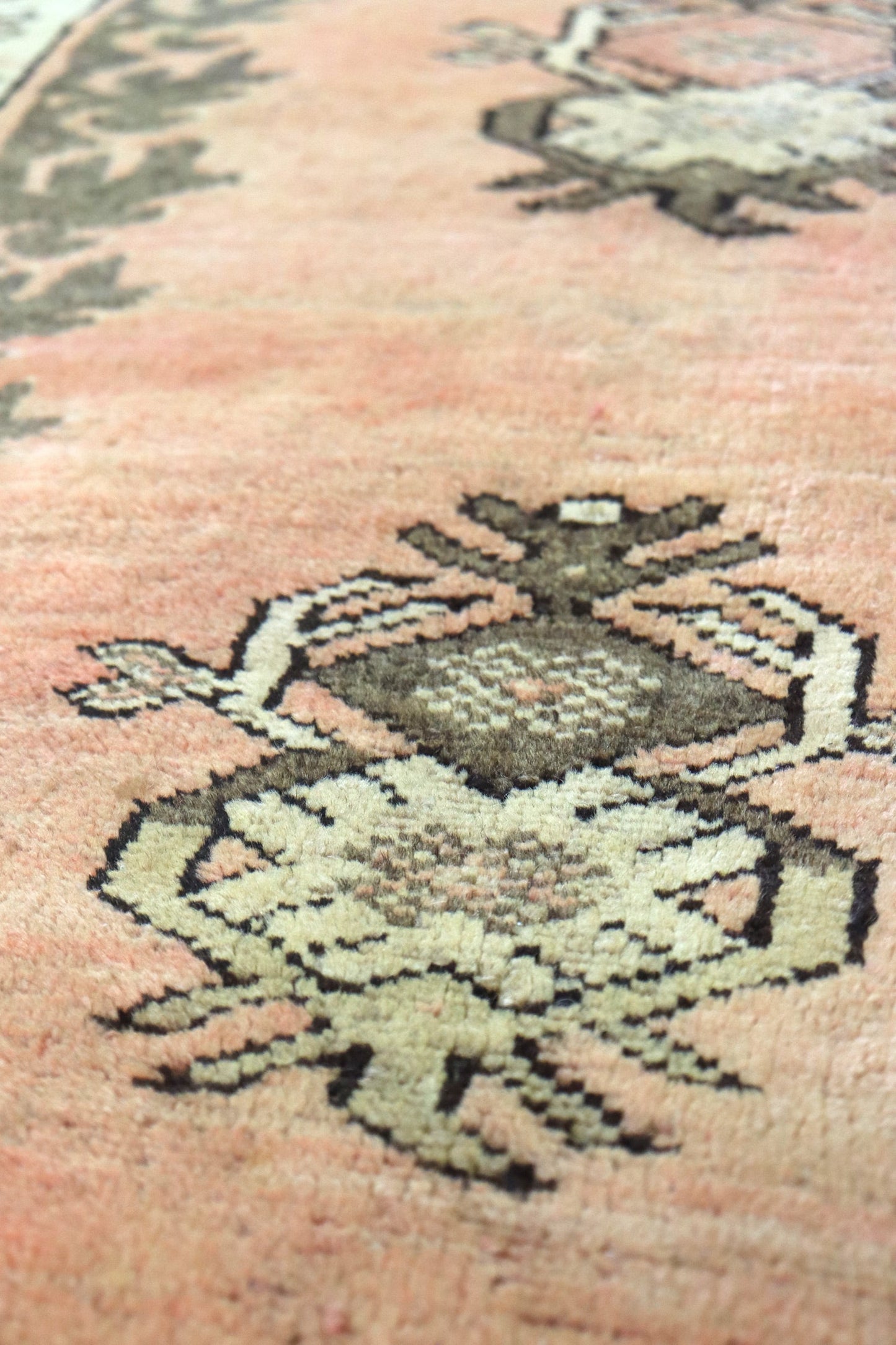 Vintage Oushak Handwoven Tribal Rug, J66200