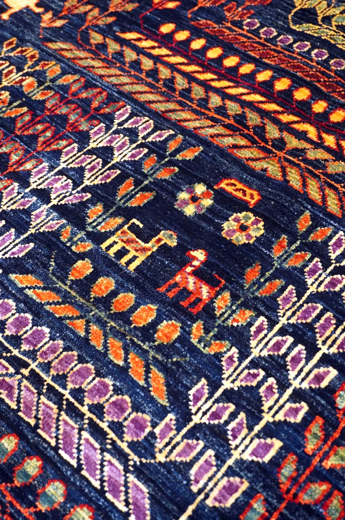 Qashqai Handwoven Tribal Rug, J64445