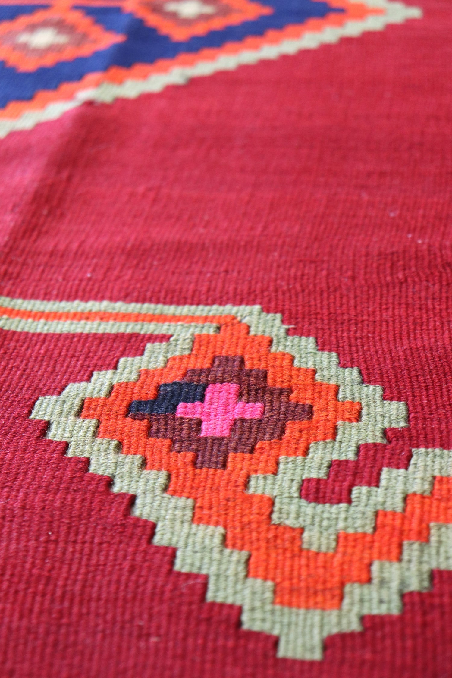 Vintage Qashqai Kilim Handwoven Tribal Rug, J67878
